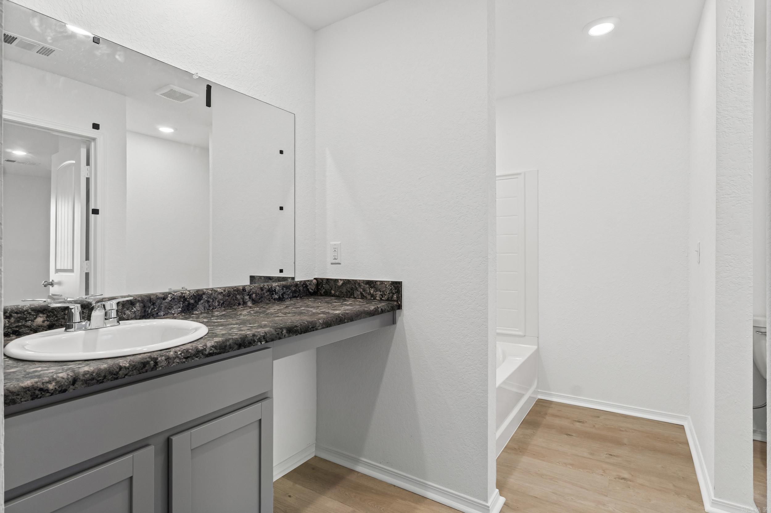 SOUTHFORK RANCH S/D PH I - Residential