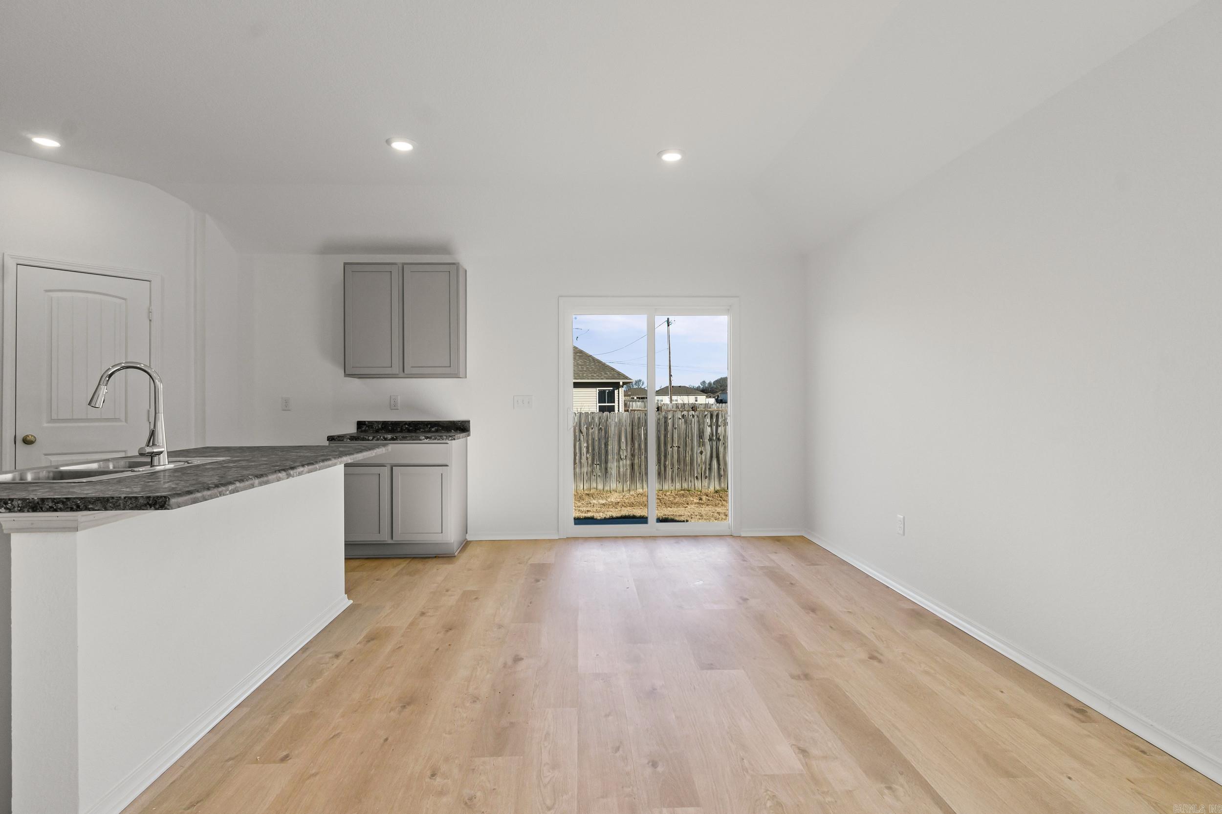 SOUTHFORK RANCH S/D PH I - Residential