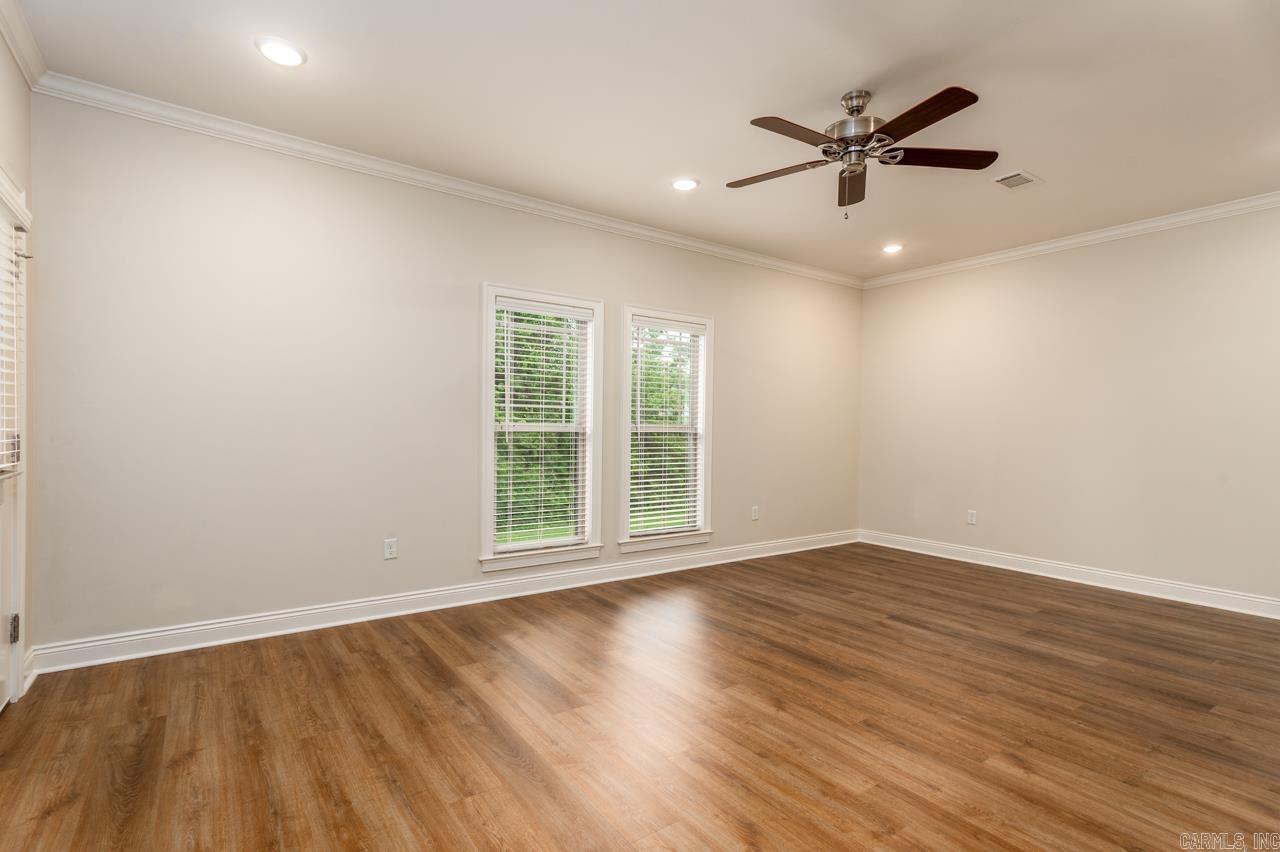 SALEM WOODS - Residential