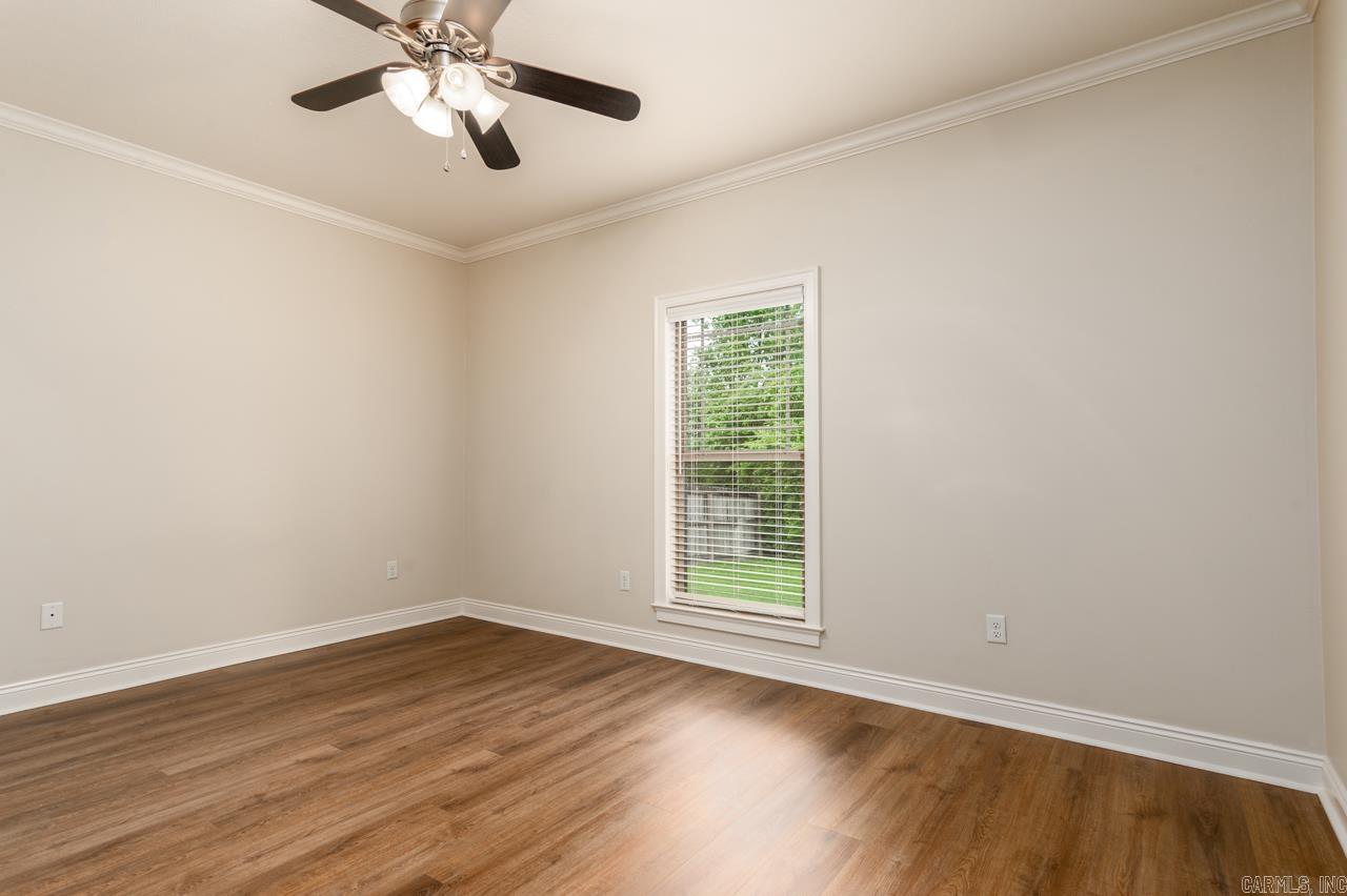 SALEM WOODS - Residential