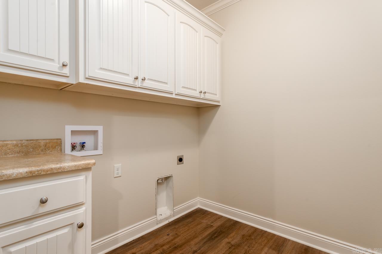 SALEM WOODS - Residential