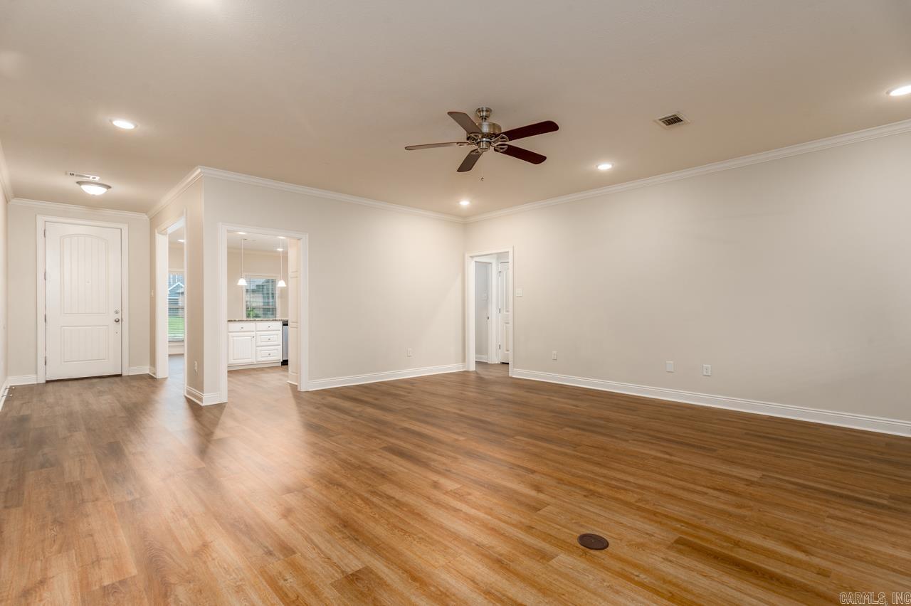 SALEM WOODS - Residential