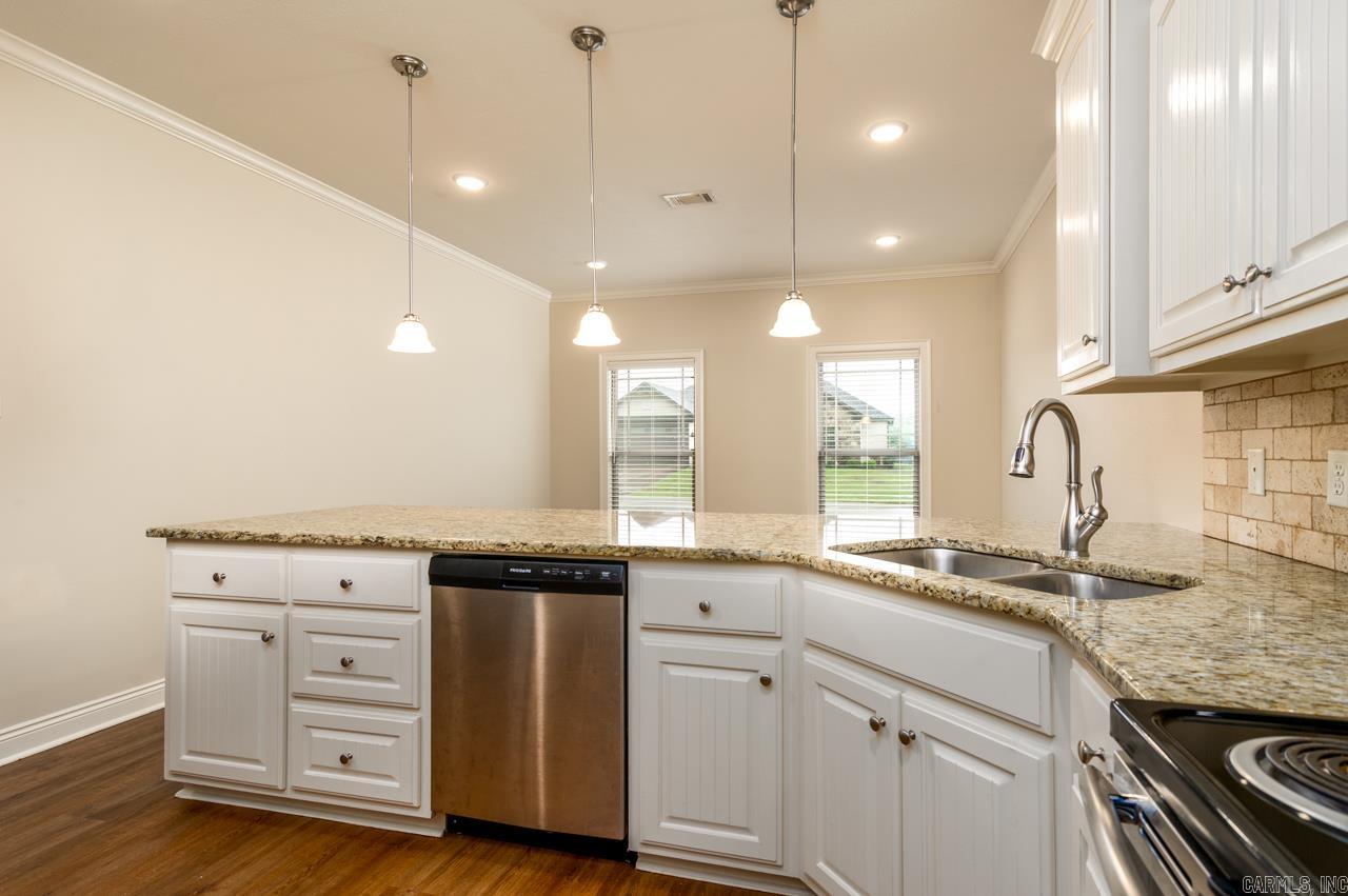 SALEM WOODS - Residential