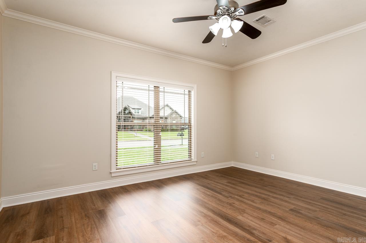 SALEM WOODS - Residential