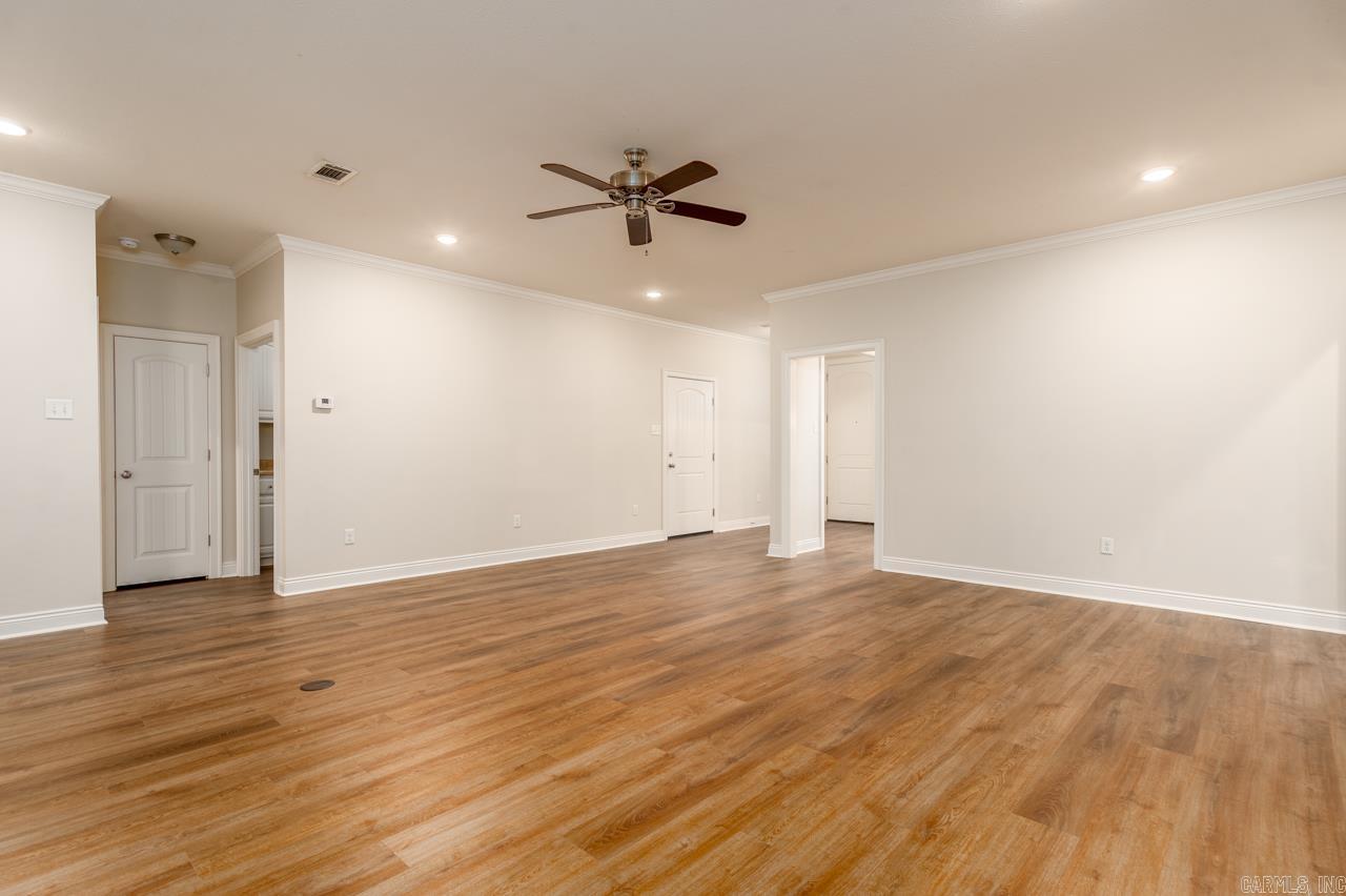 SALEM WOODS - Residential