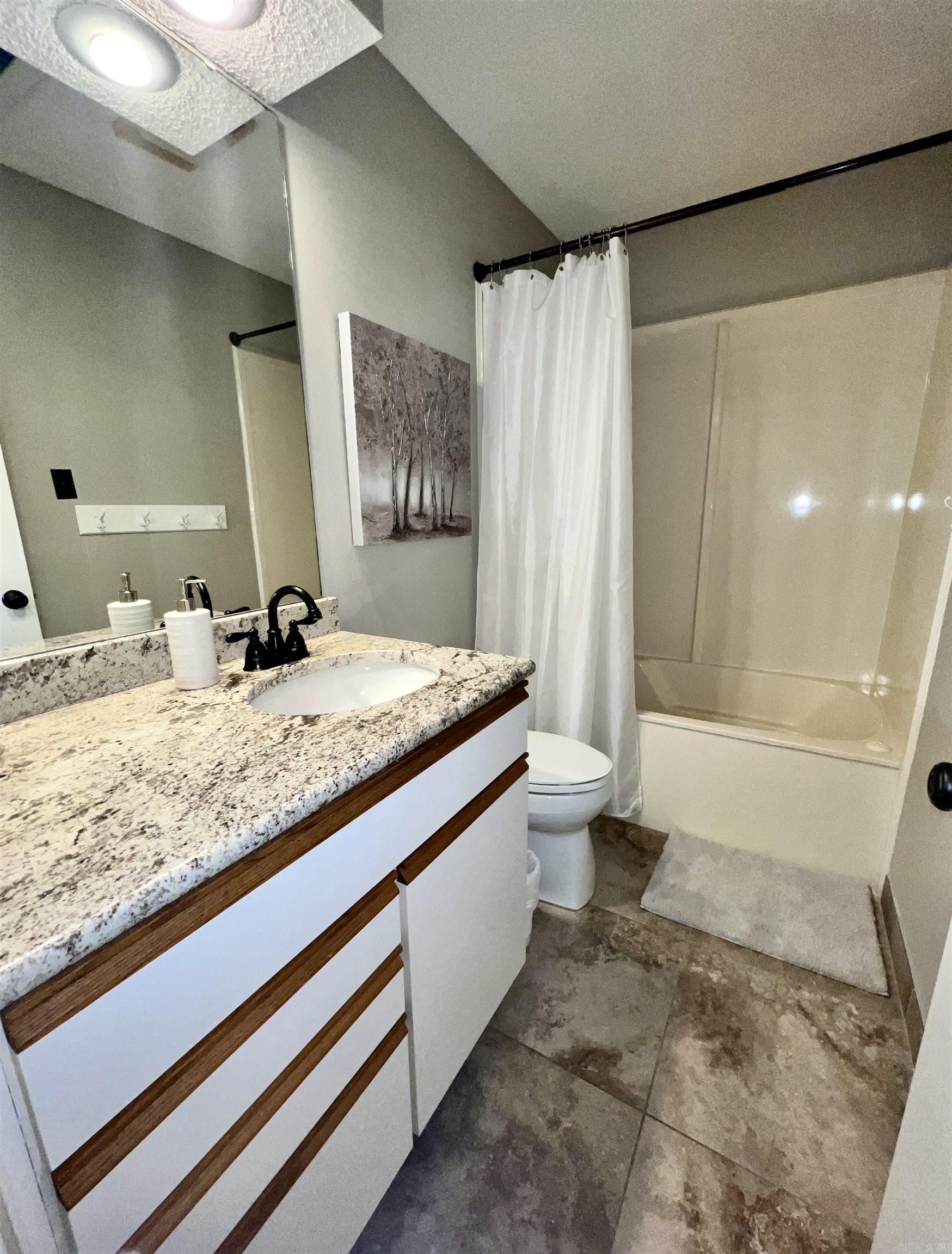 HARBOR EAST CONDO - Residential