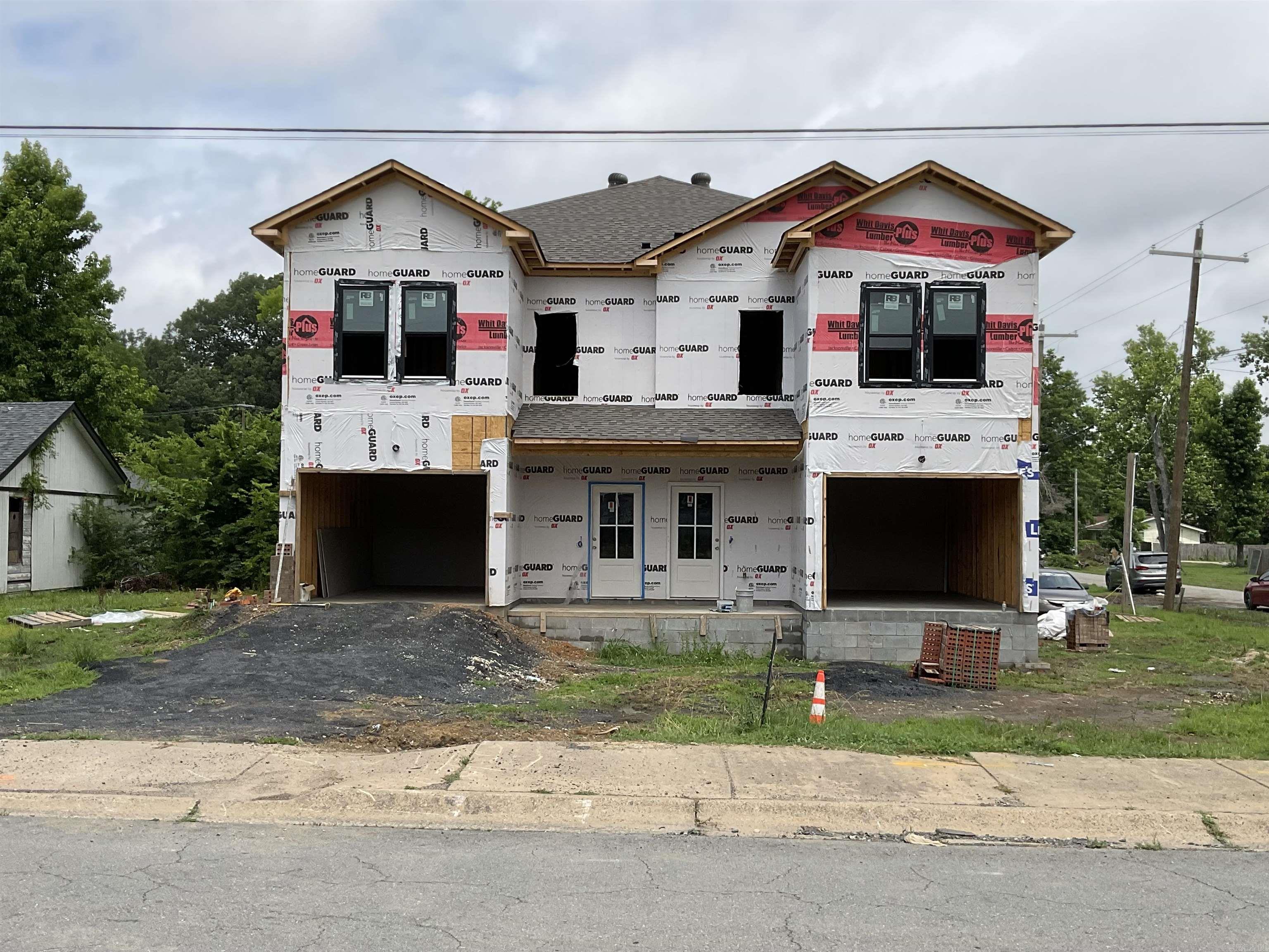 Look at these beauties! All brick/stone NEW CONSTRUCTION DUPLEXES in the heart of Jacksonville! Each unit is 3bed/2 1/2 bath! One car garage opens into the downstairs living space with a half bath for convenience. Upstairs contains primary bedroom at the back with its own bathroom and walk-in closet. The two additional bedrooms have a Jack-and-Jill bathroom between them. Hall laundry makes for the ultimate in convenience! Luxury vinyl throughout will make this renter-ready! SEE AGENT REMARKS!