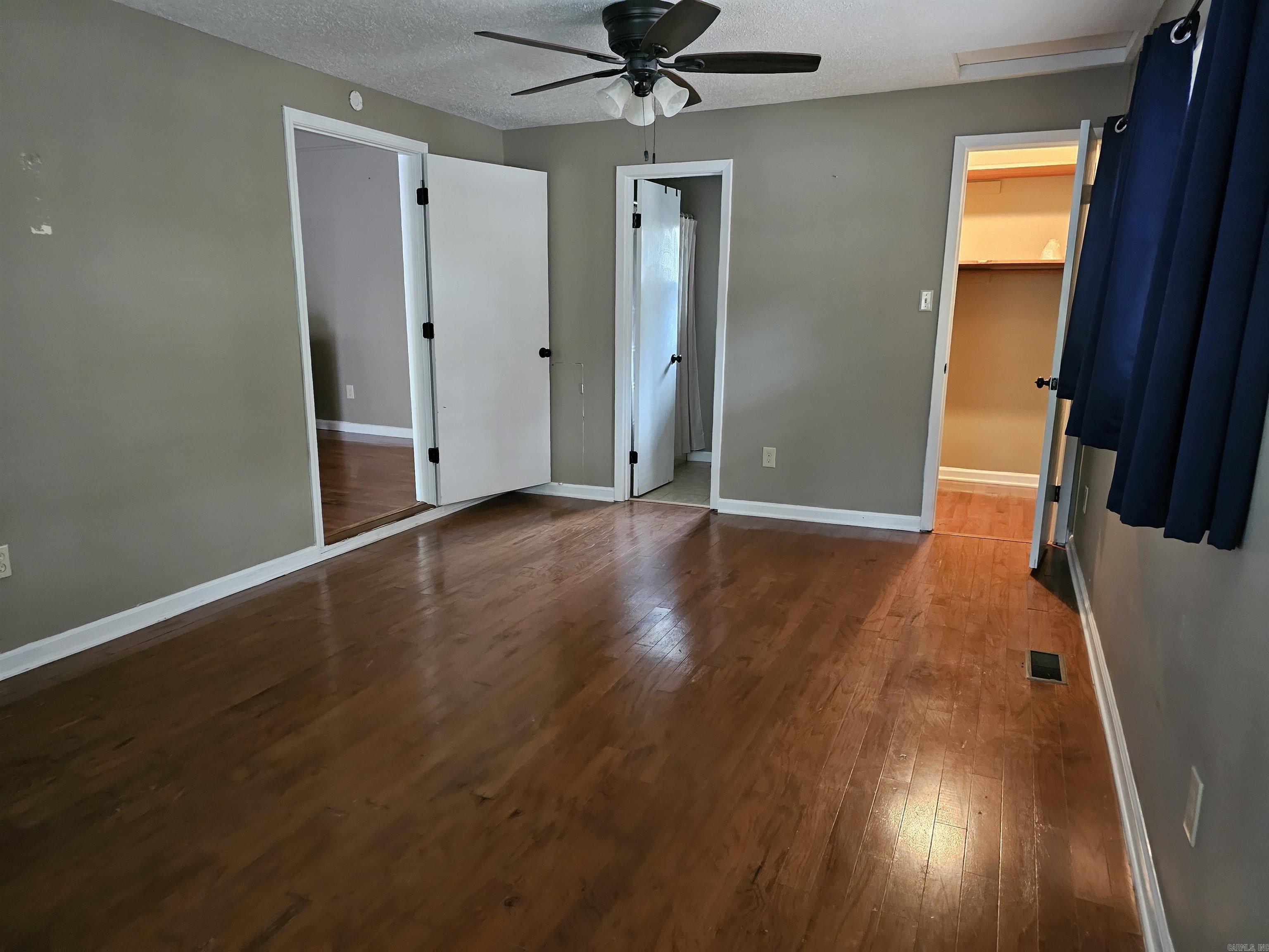 Lake View - Residential