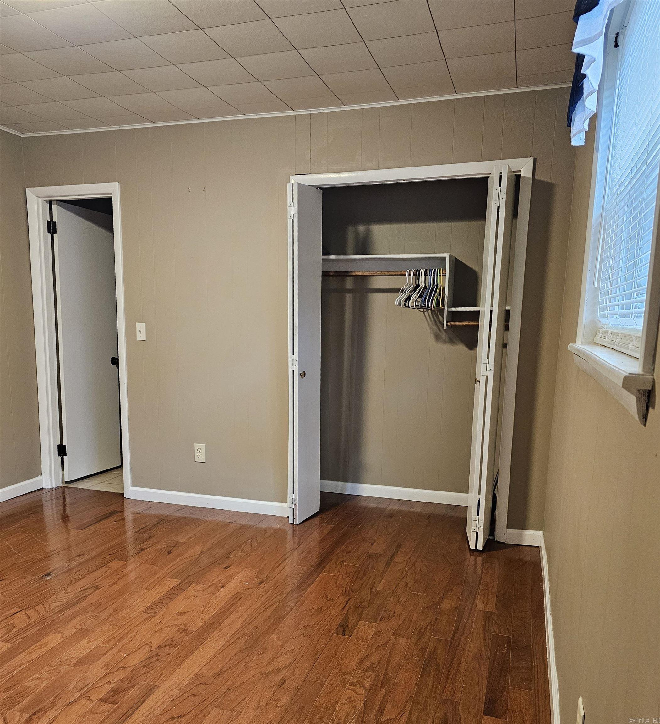 Lake View - Residential