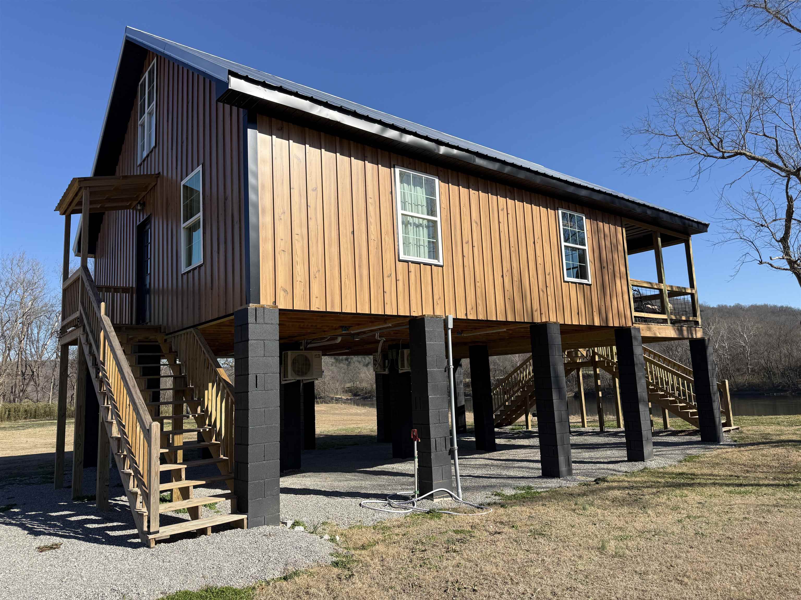 Metes & Bounds - Residential