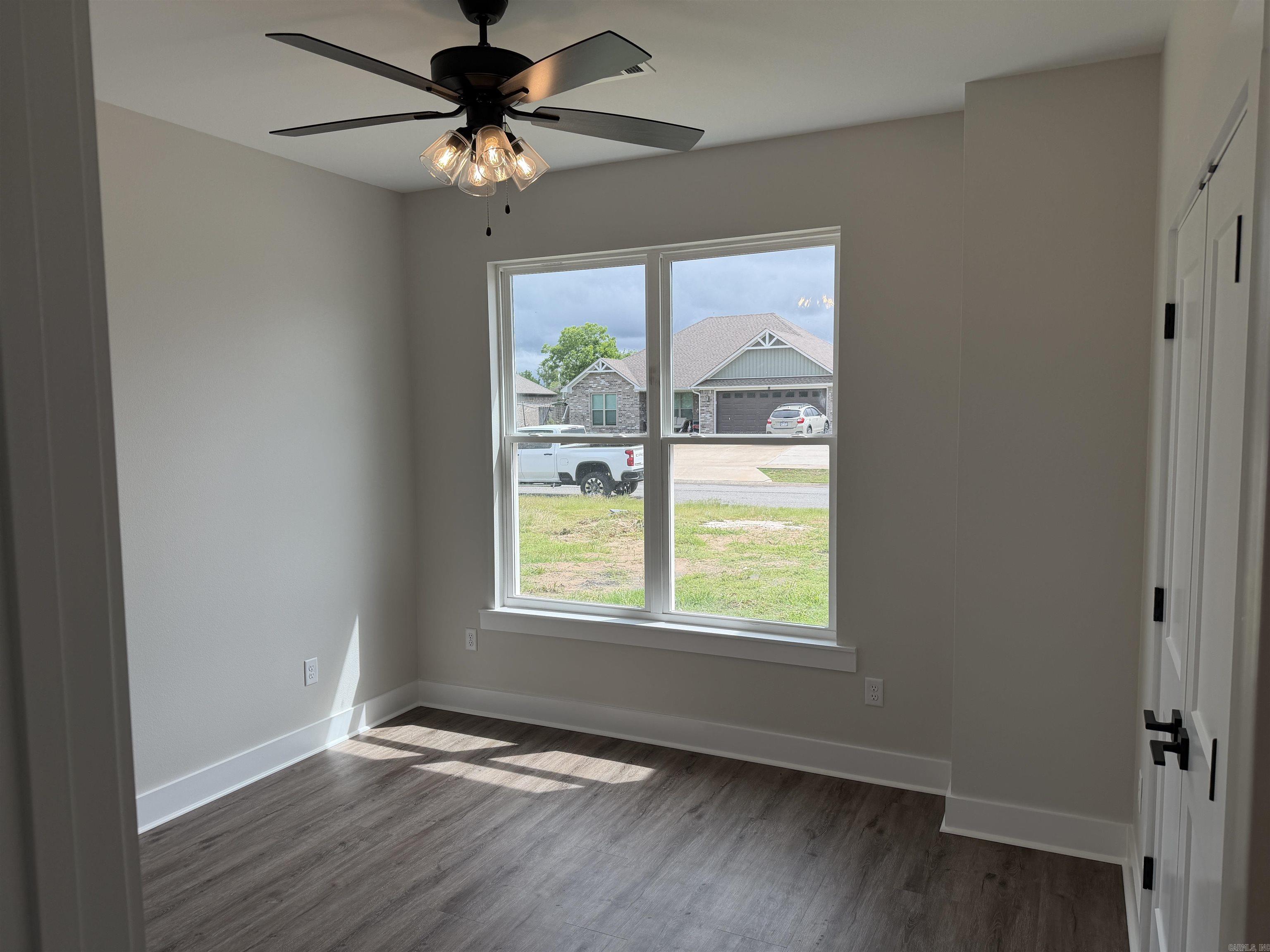 DOVE CREEK - Residential
