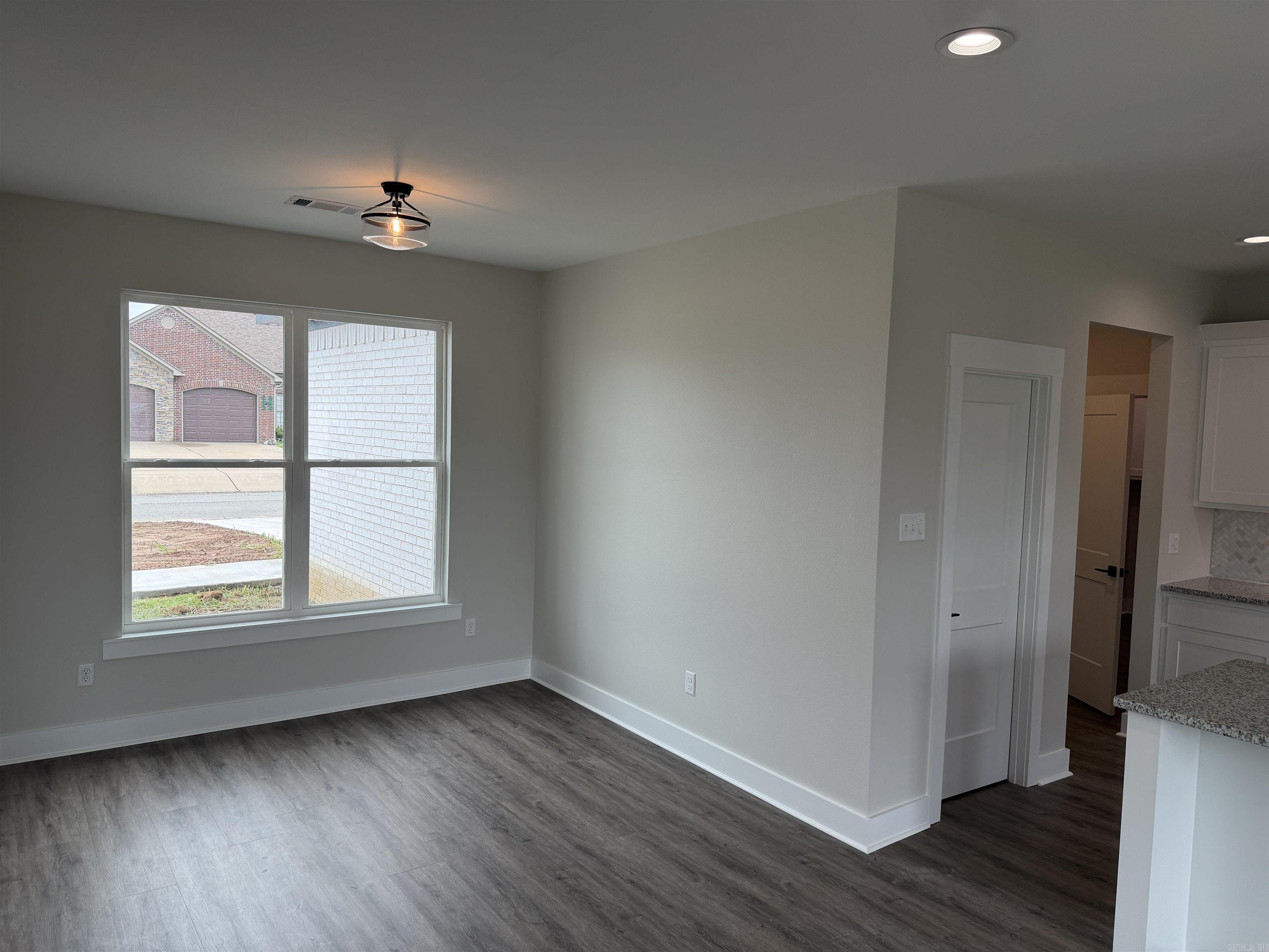DOVE CREEK - Residential