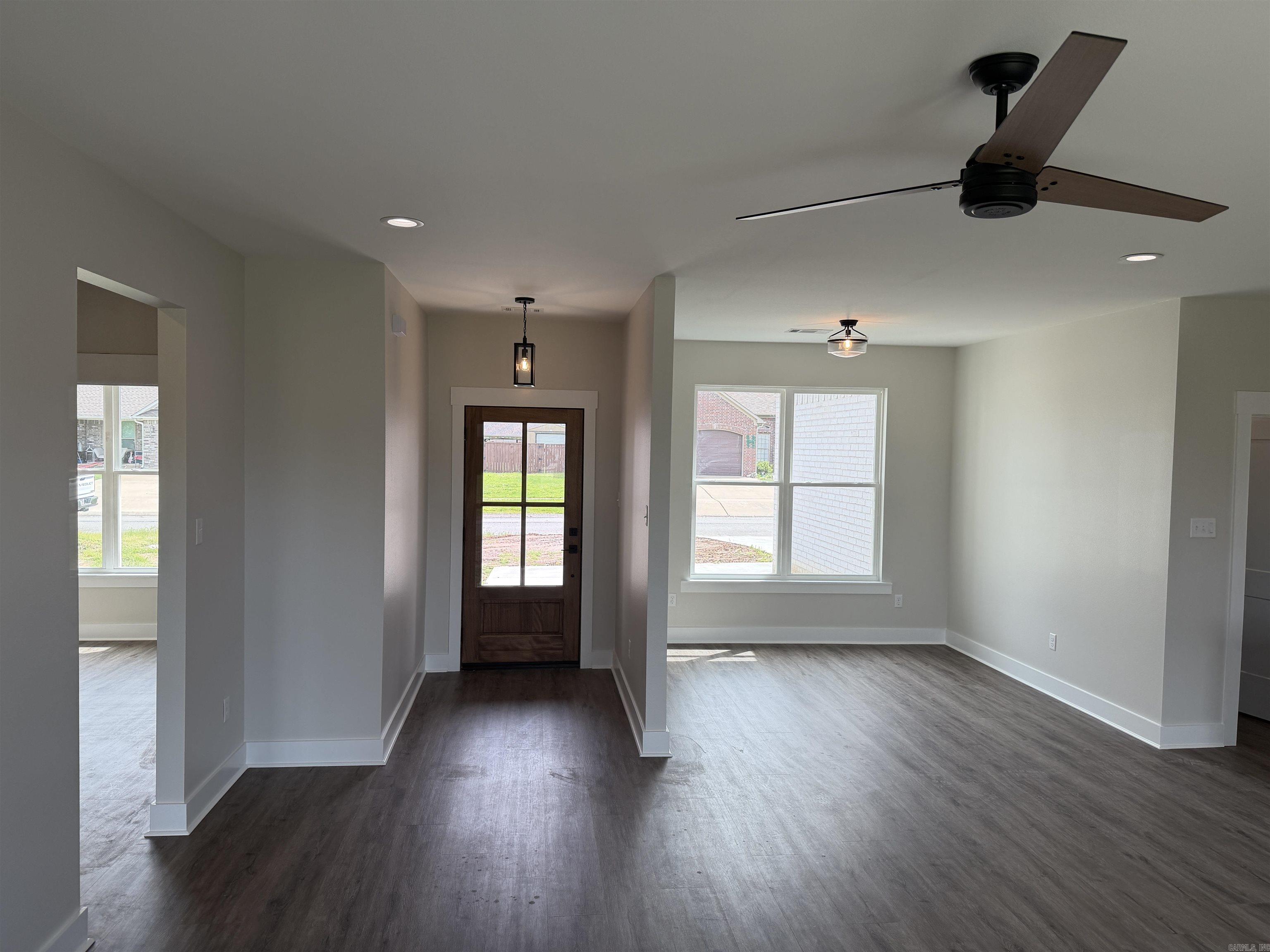 DOVE CREEK - Residential