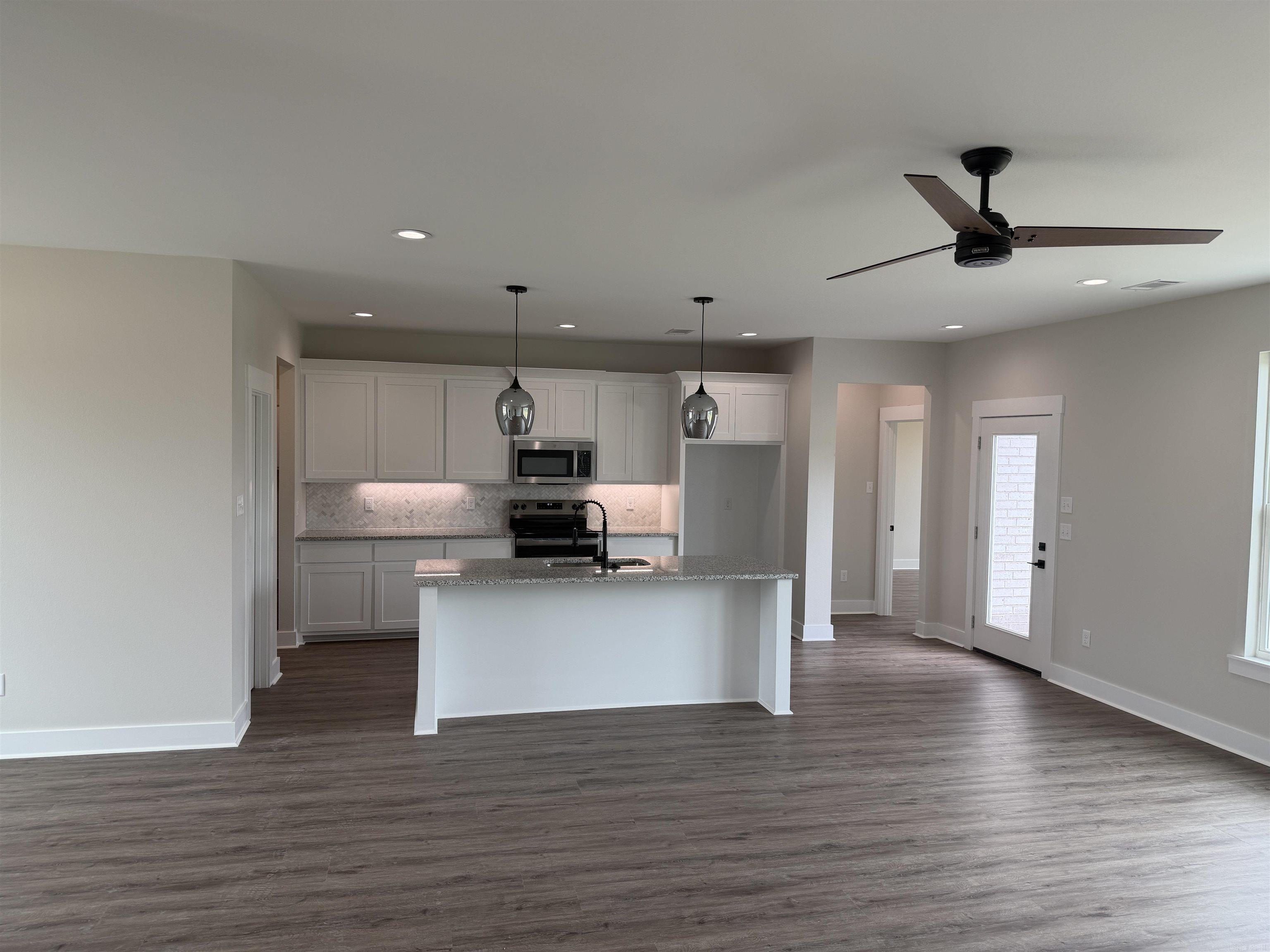 DOVE CREEK - Residential