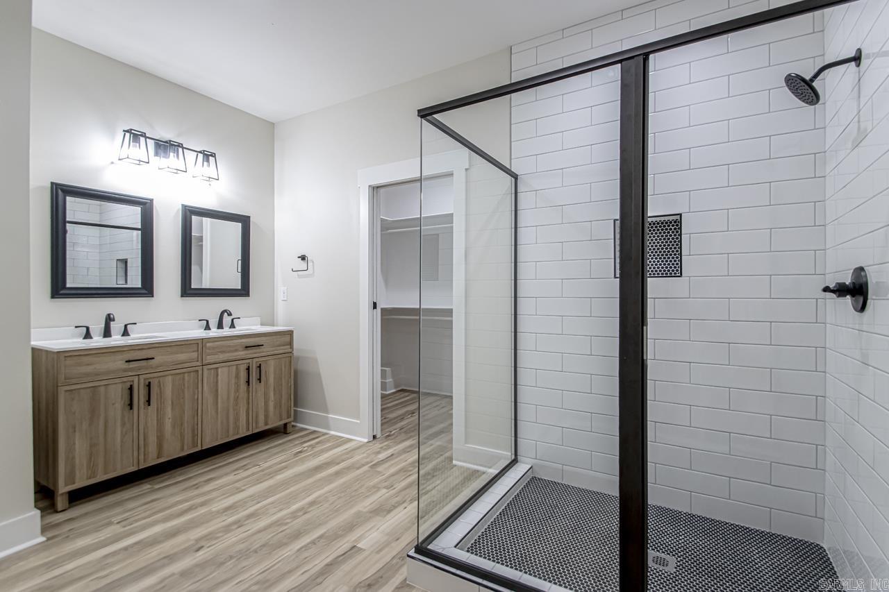 WALNUT VALLEY - Residential