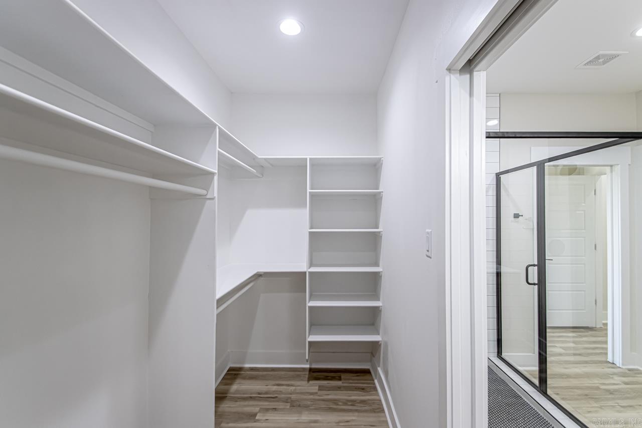 WALNUT VALLEY - Residential