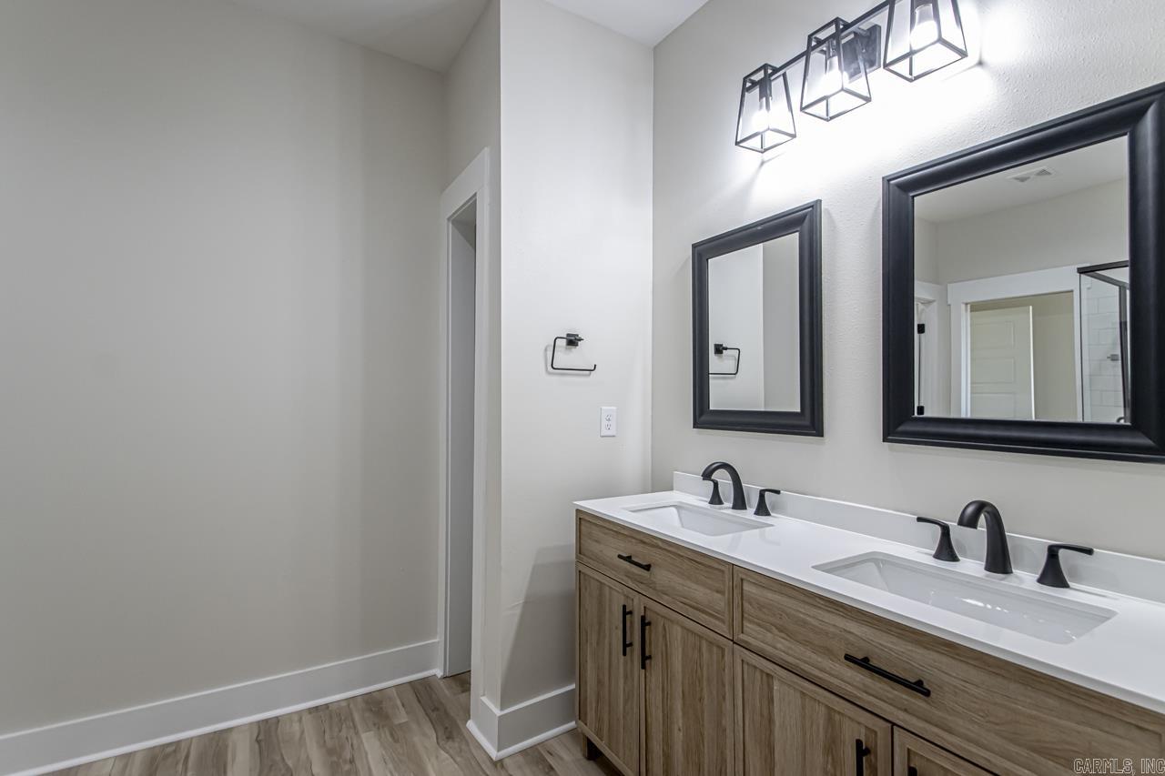 WALNUT VALLEY - Residential