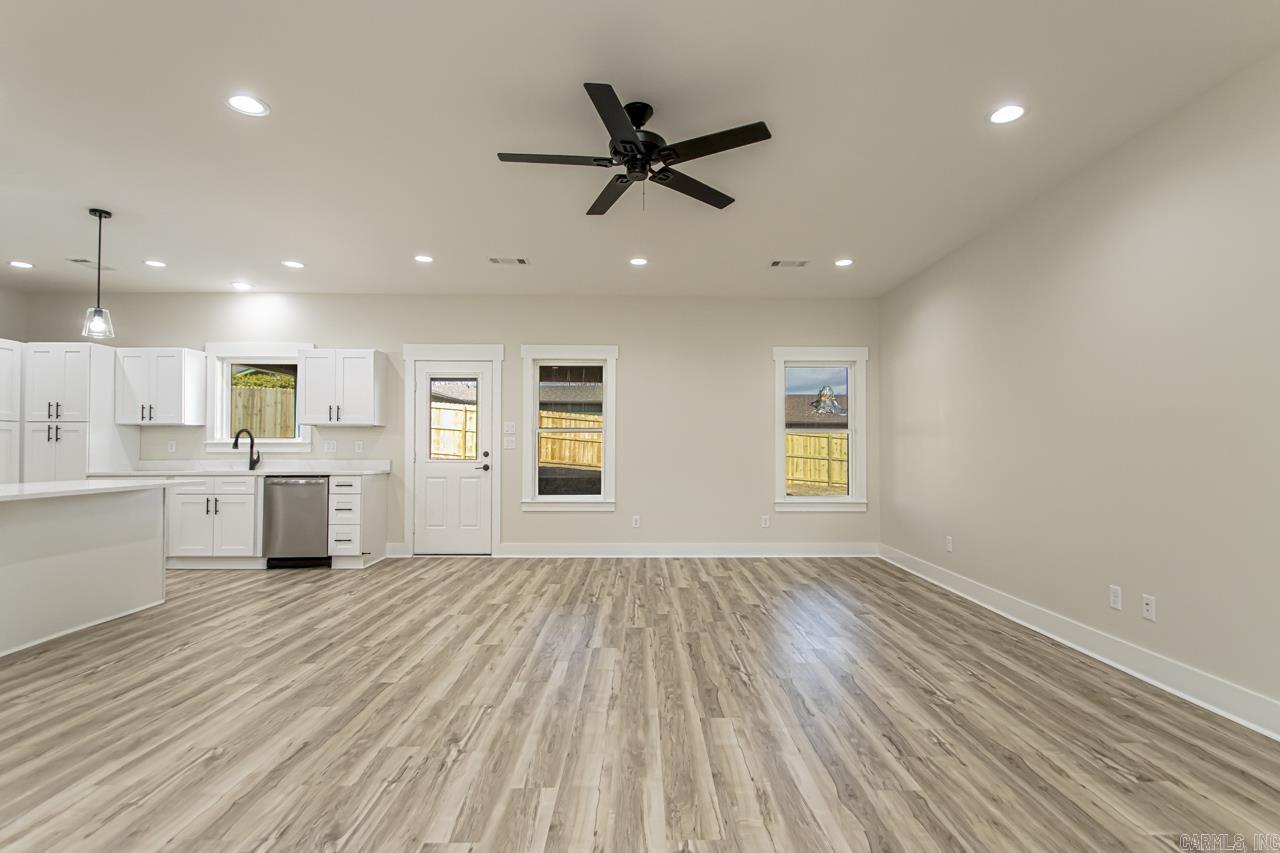 WALNUT VALLEY - Residential