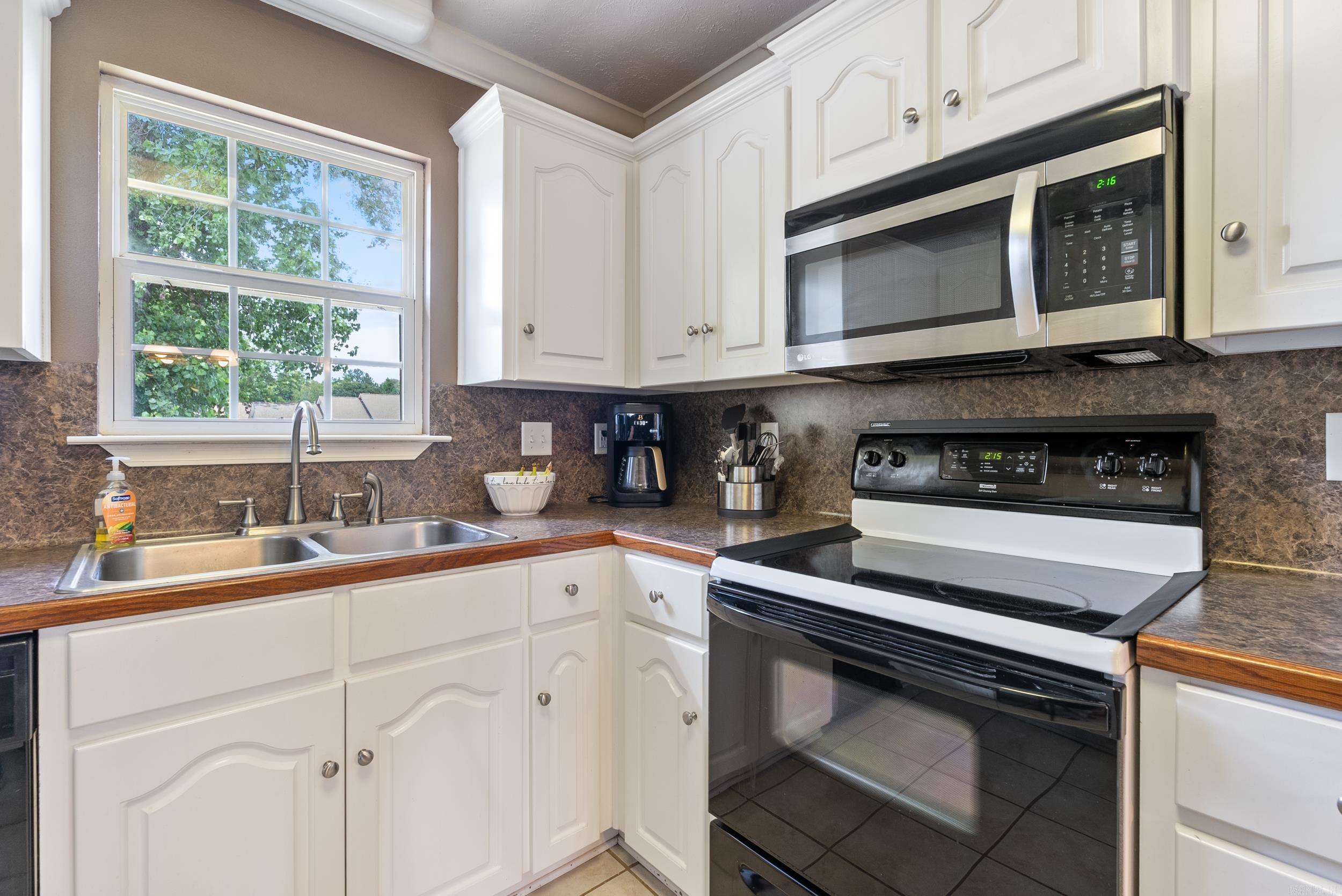 HUNTERS RUN - Residential