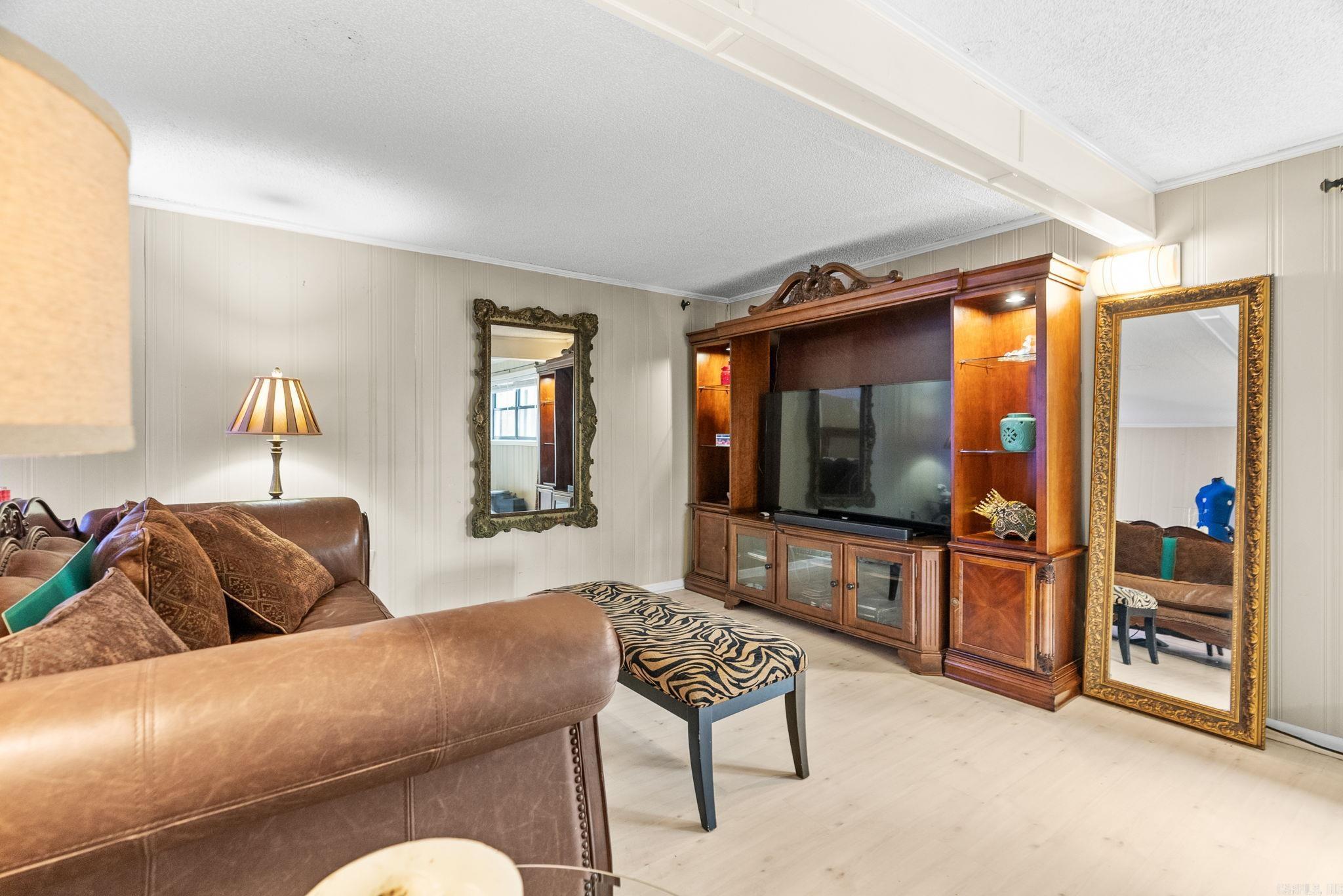 PLEASANT FOREST - Residential