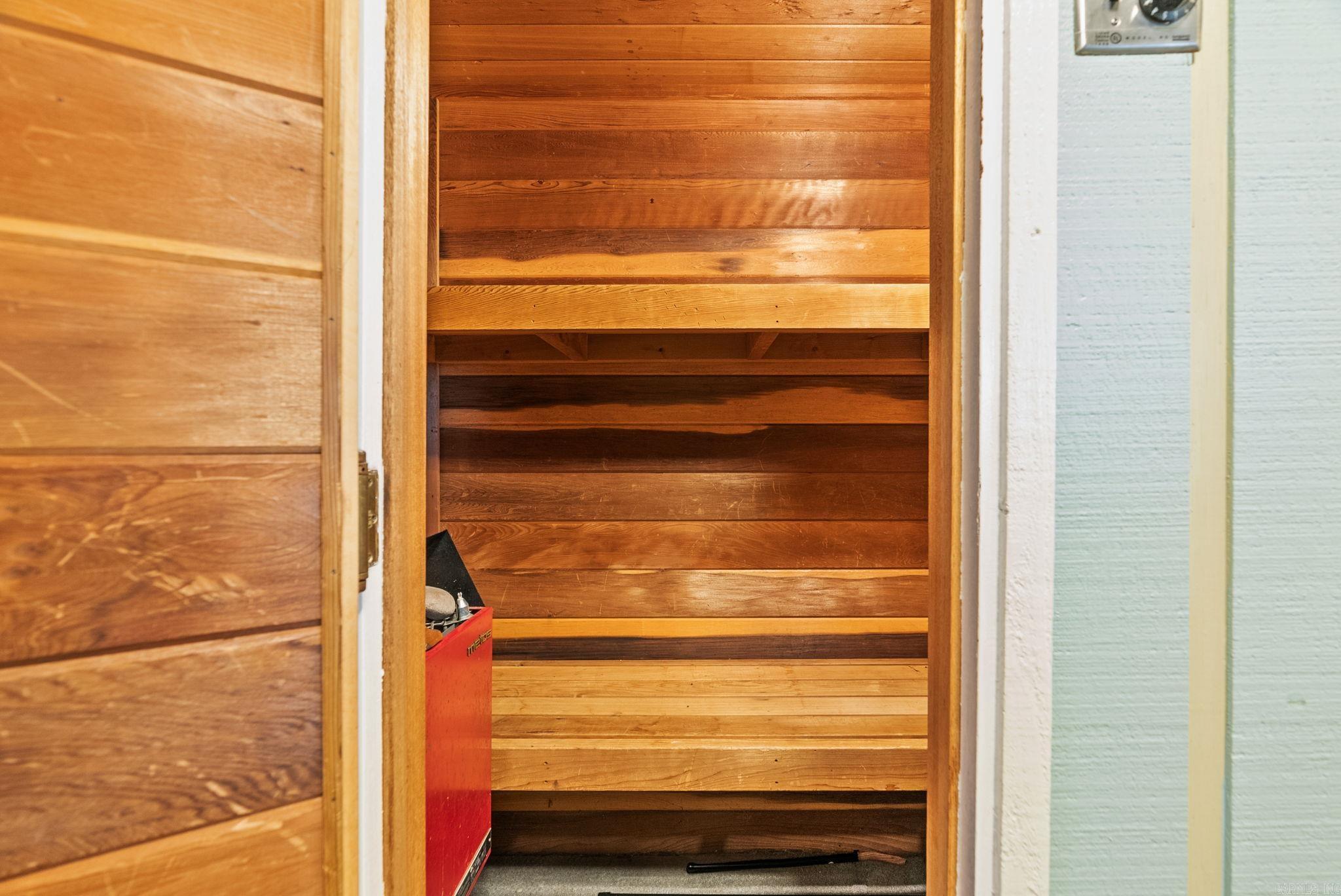 PLEASANT FOREST - Residential