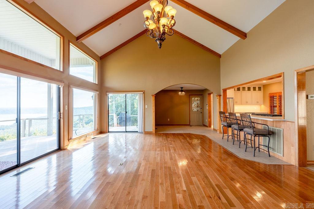 DIAMOND BLUFF ESTATES EAST - Residential