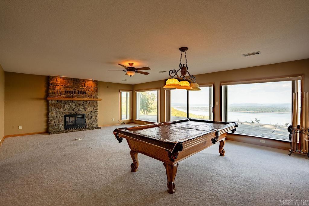 DIAMOND BLUFF ESTATES EAST - Residential