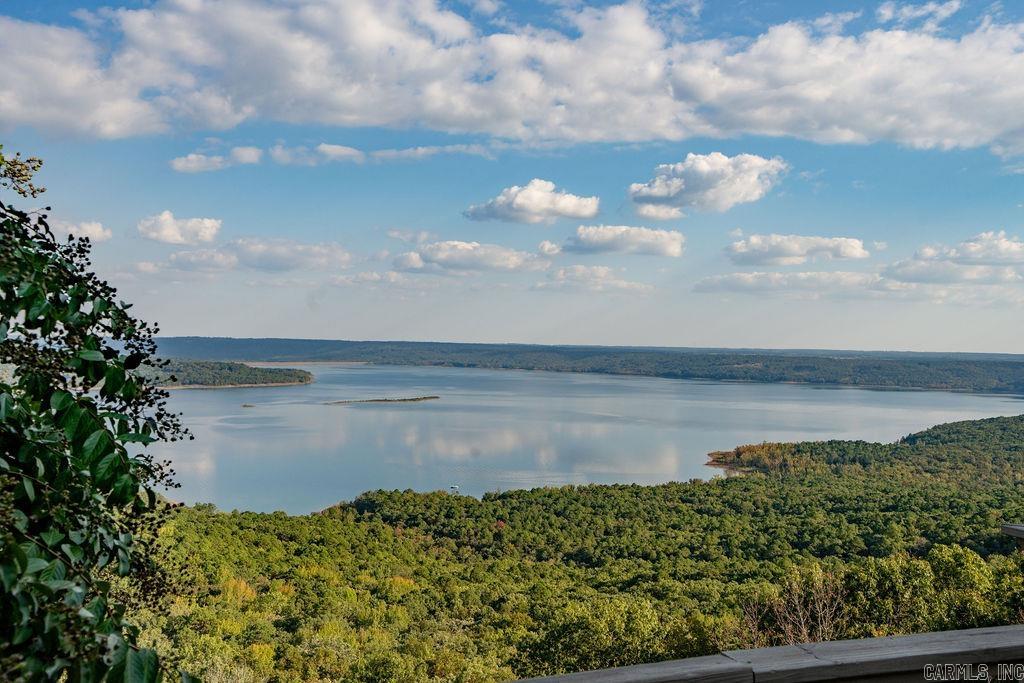 DIAMOND BLUFF ESTATES EAST - Residential