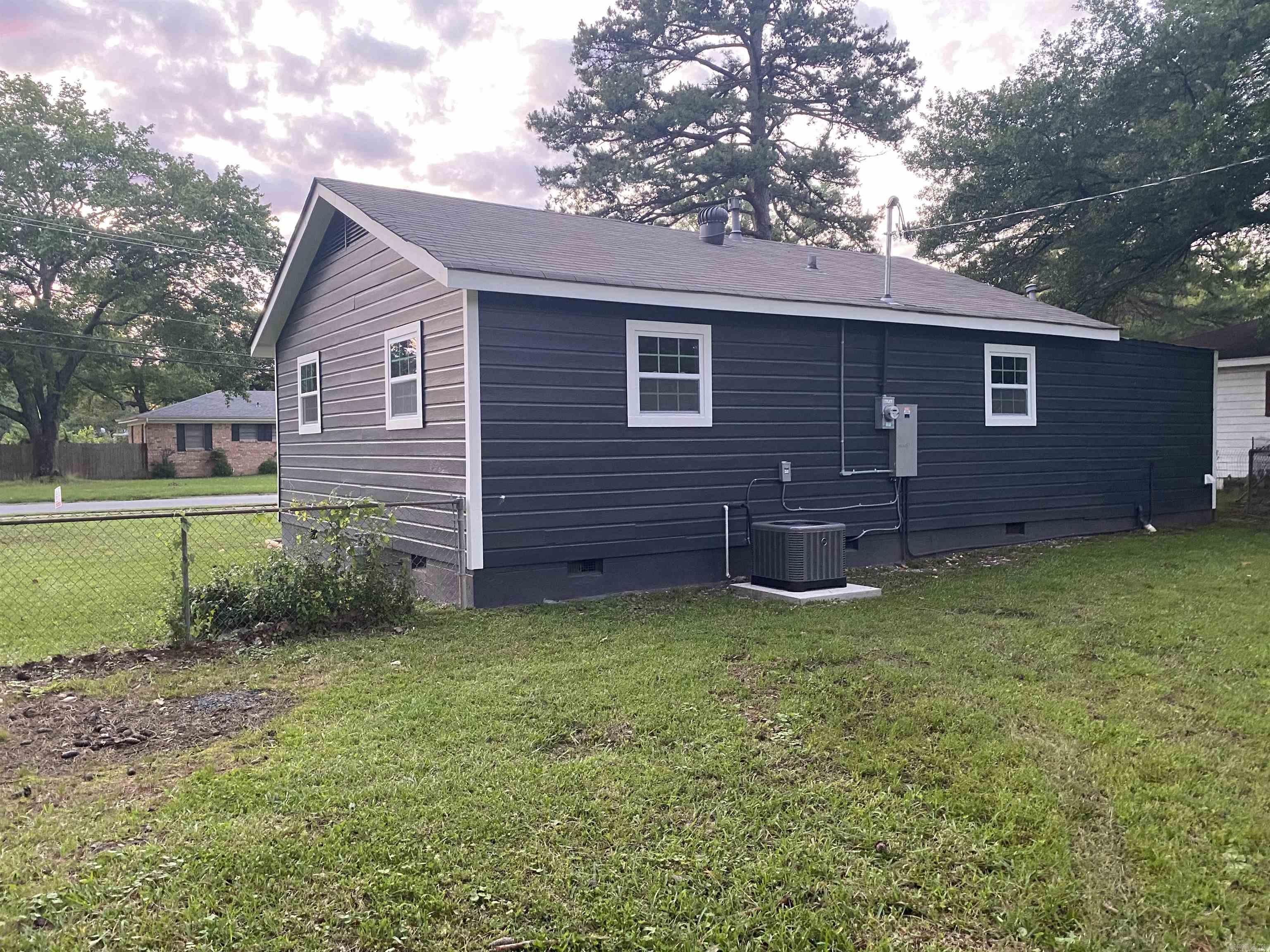 Keaton WW 2nd - Residential