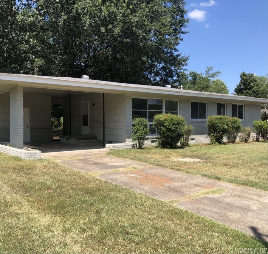 Ranch Estate - Residential Lease