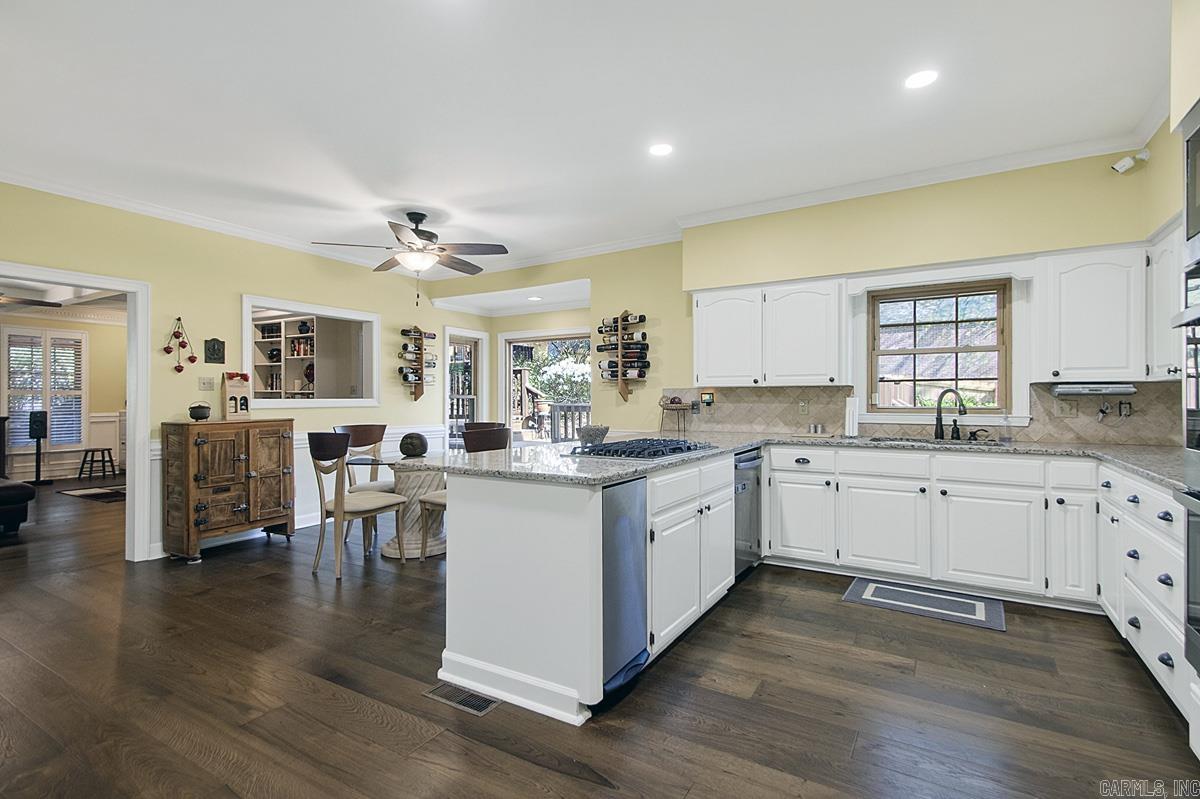 LONGLEA - Residential