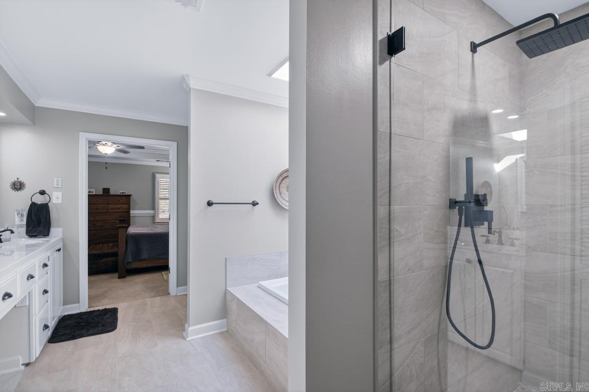 LONGLEA - Residential