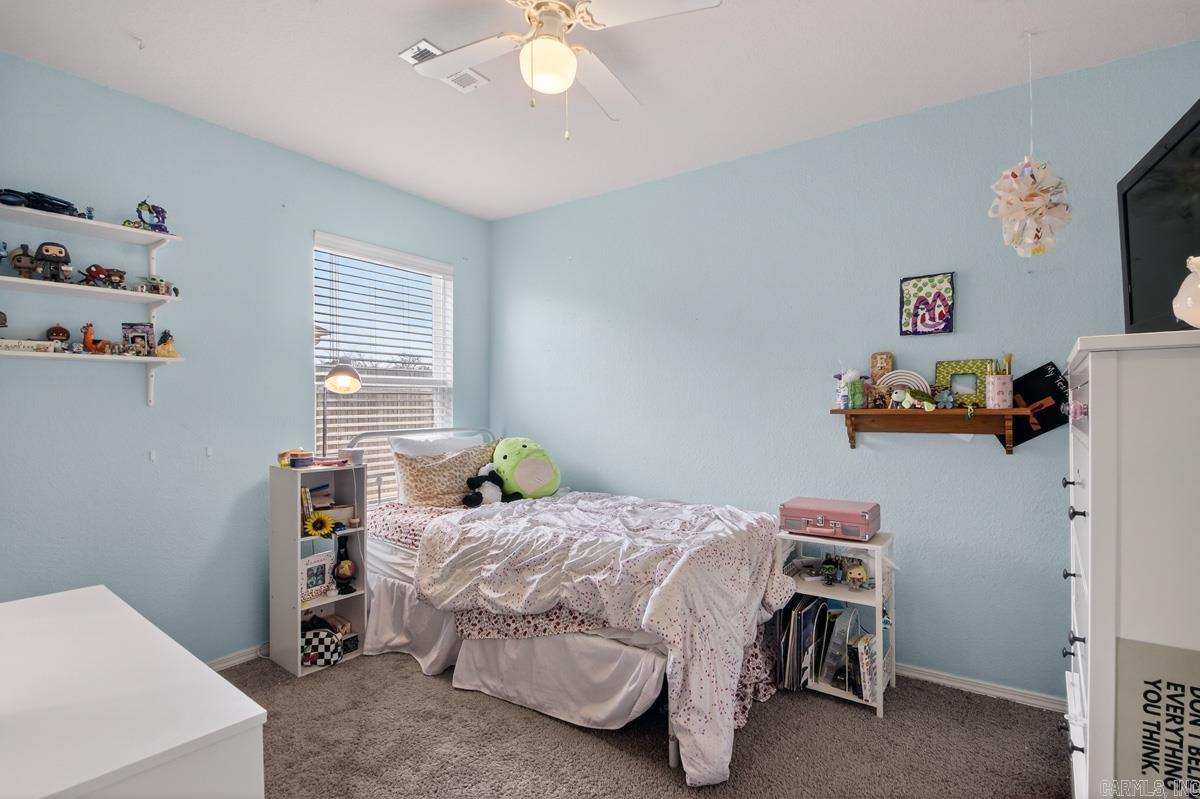 BENJAMIN GROVE - Residential