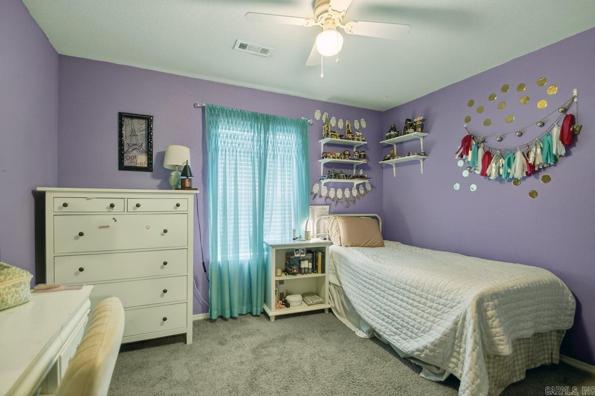 BENJAMIN GROVE - Residential