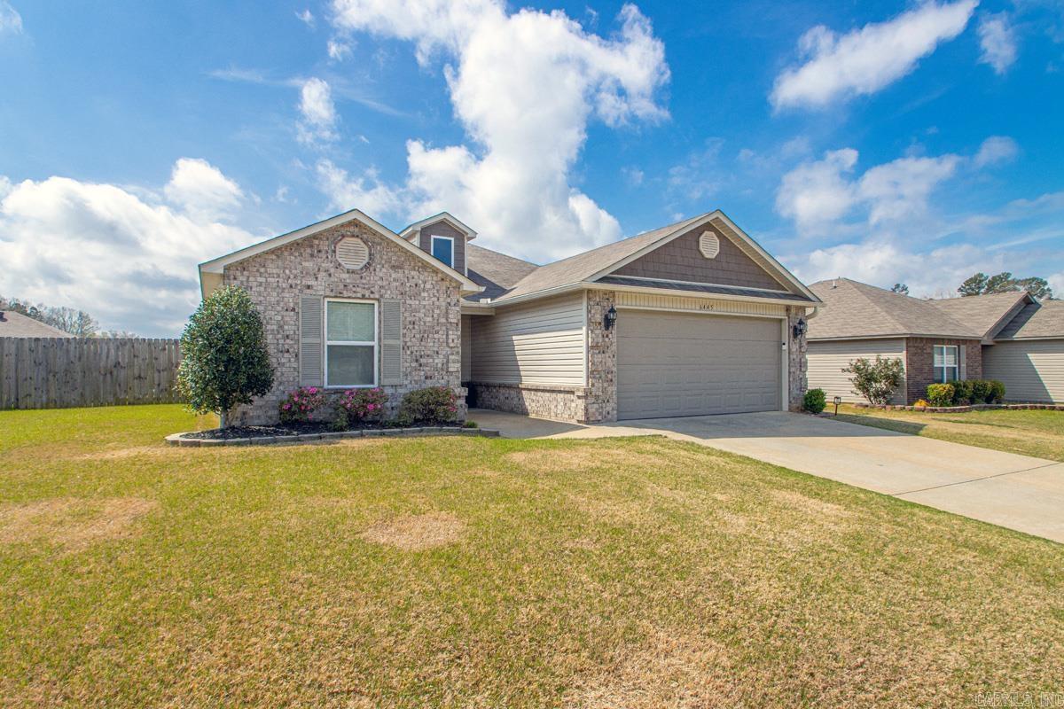 BENJAMIN GROVE - Residential