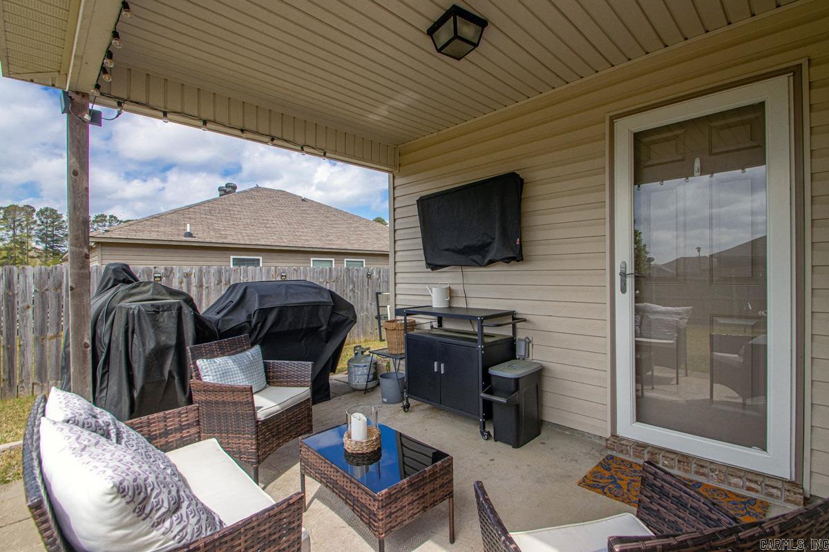 BENJAMIN GROVE - Residential