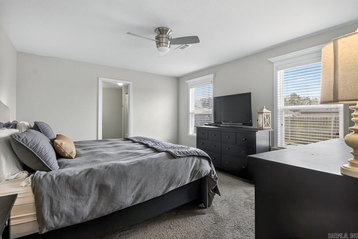 BENJAMIN GROVE - Residential