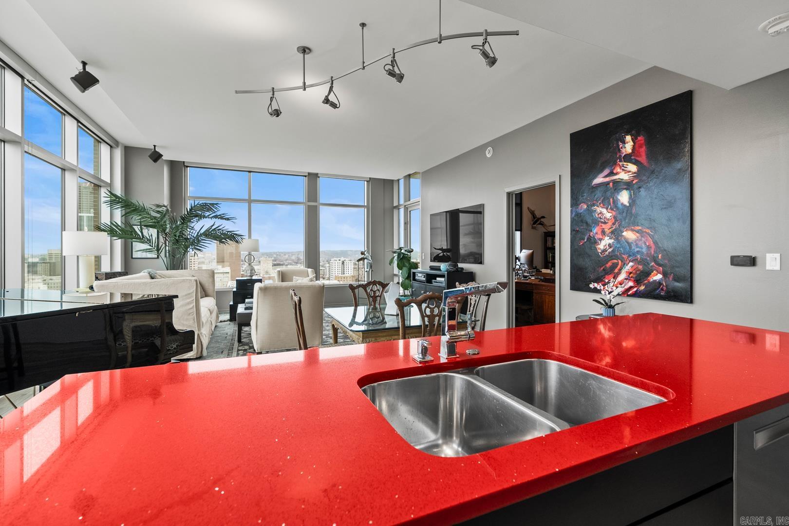 RIVER MARKET PLACE - Residential