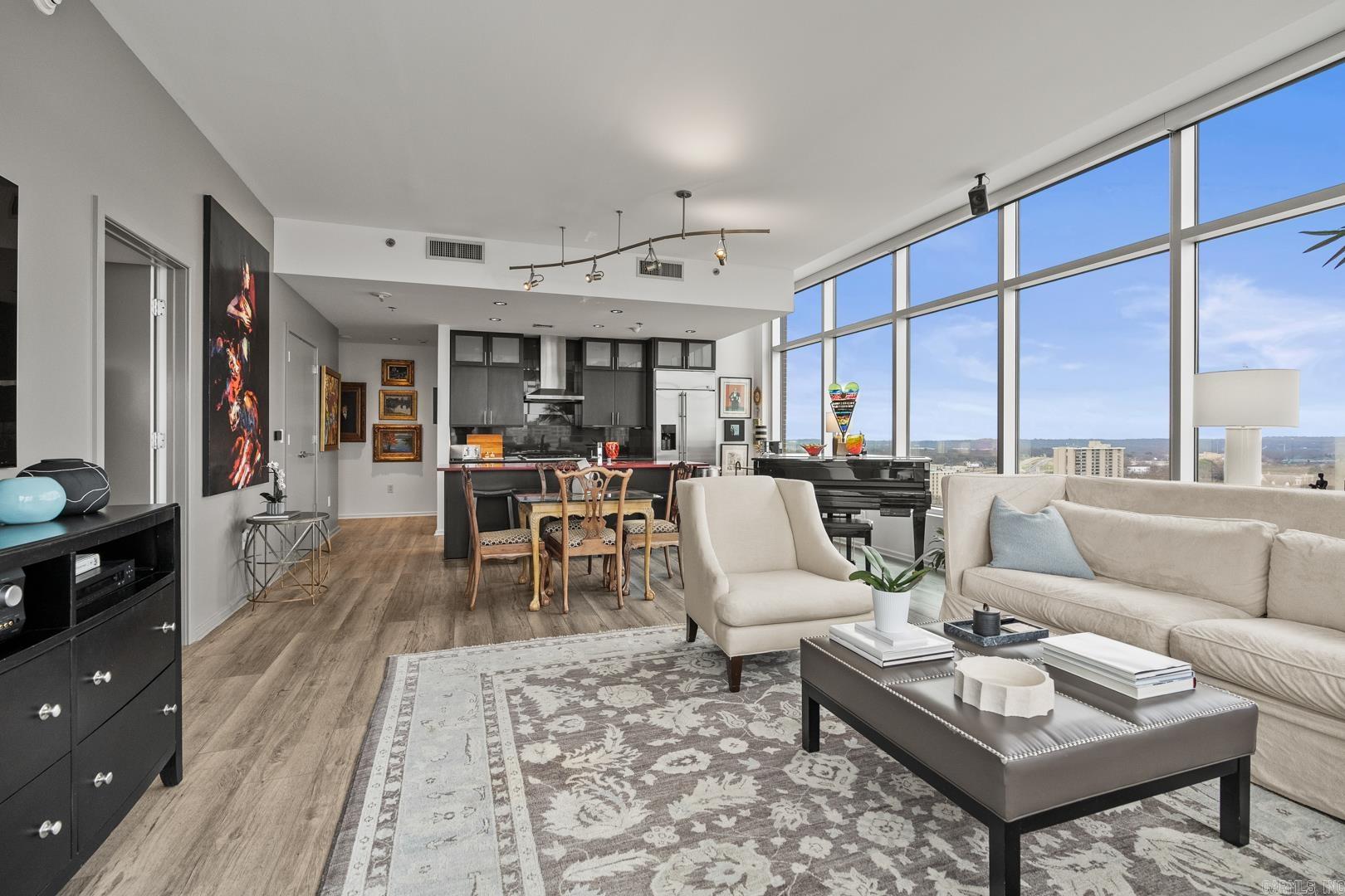 RIVER MARKET PLACE - Residential