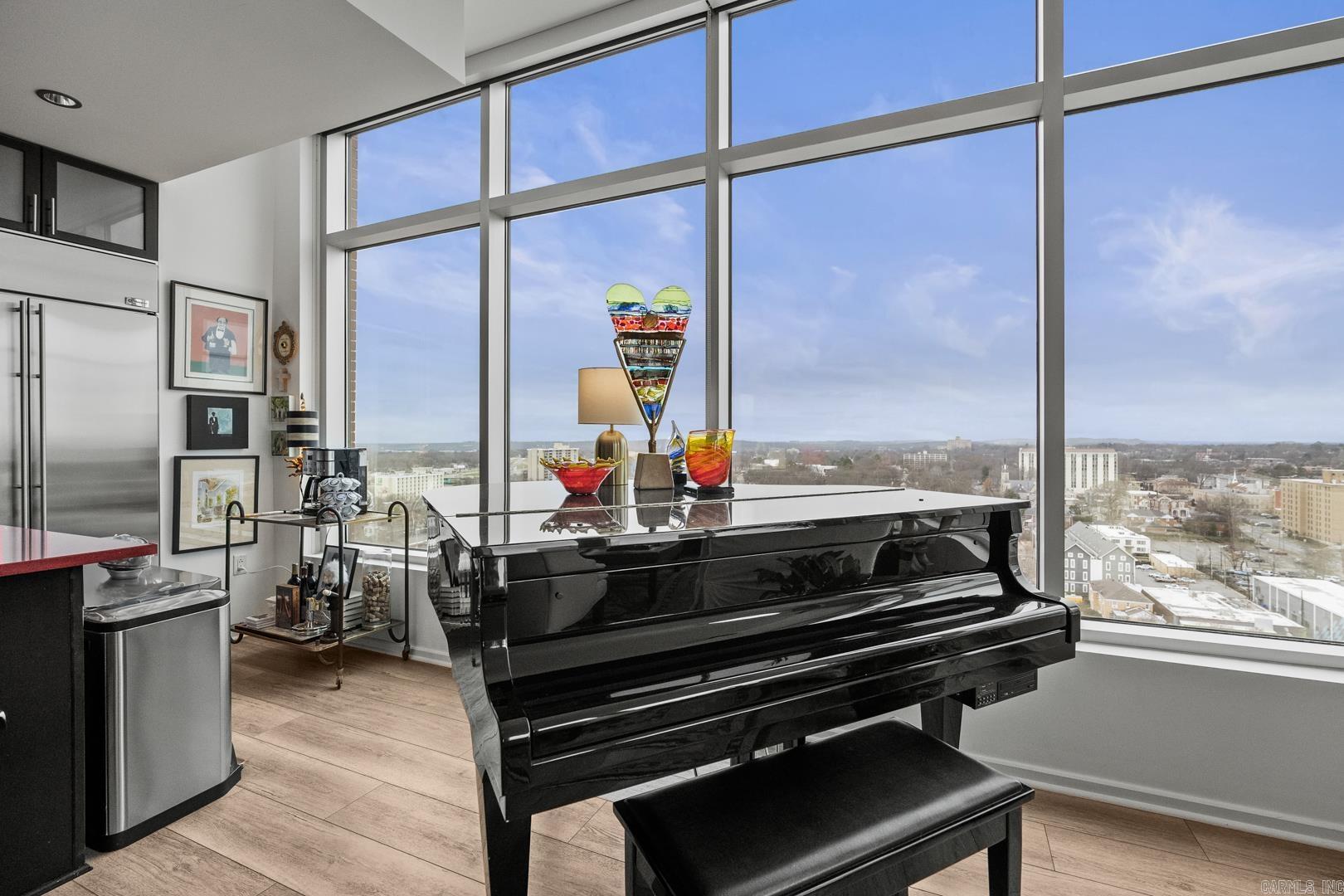 RIVER MARKET PLACE - Residential