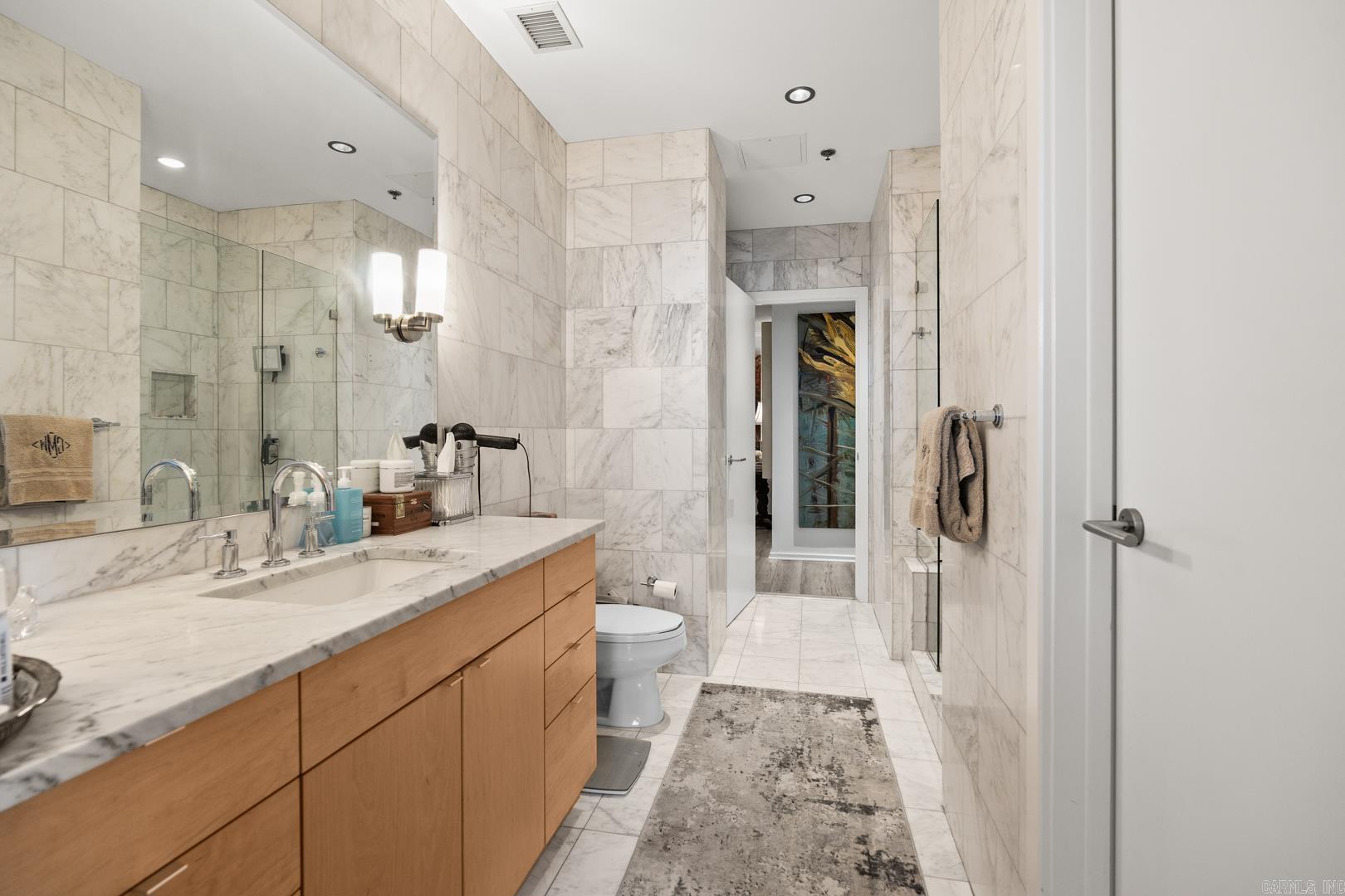 RIVER MARKET PLACE - Residential