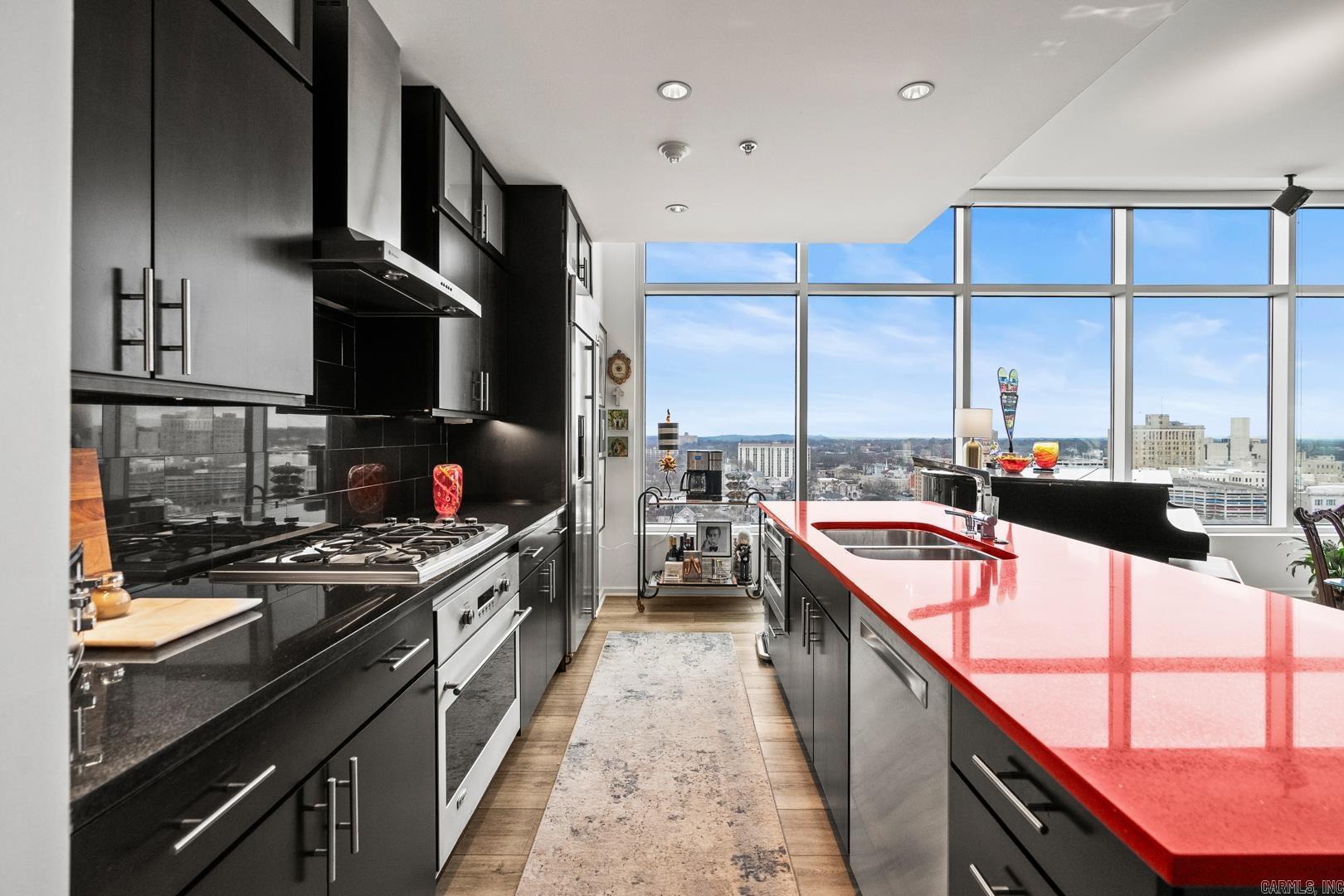 RIVER MARKET PLACE - Residential