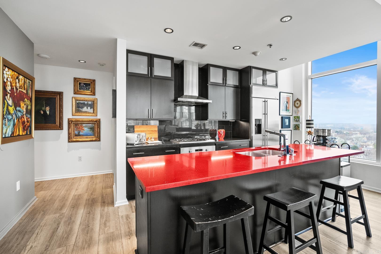 RIVER MARKET PLACE - Residential