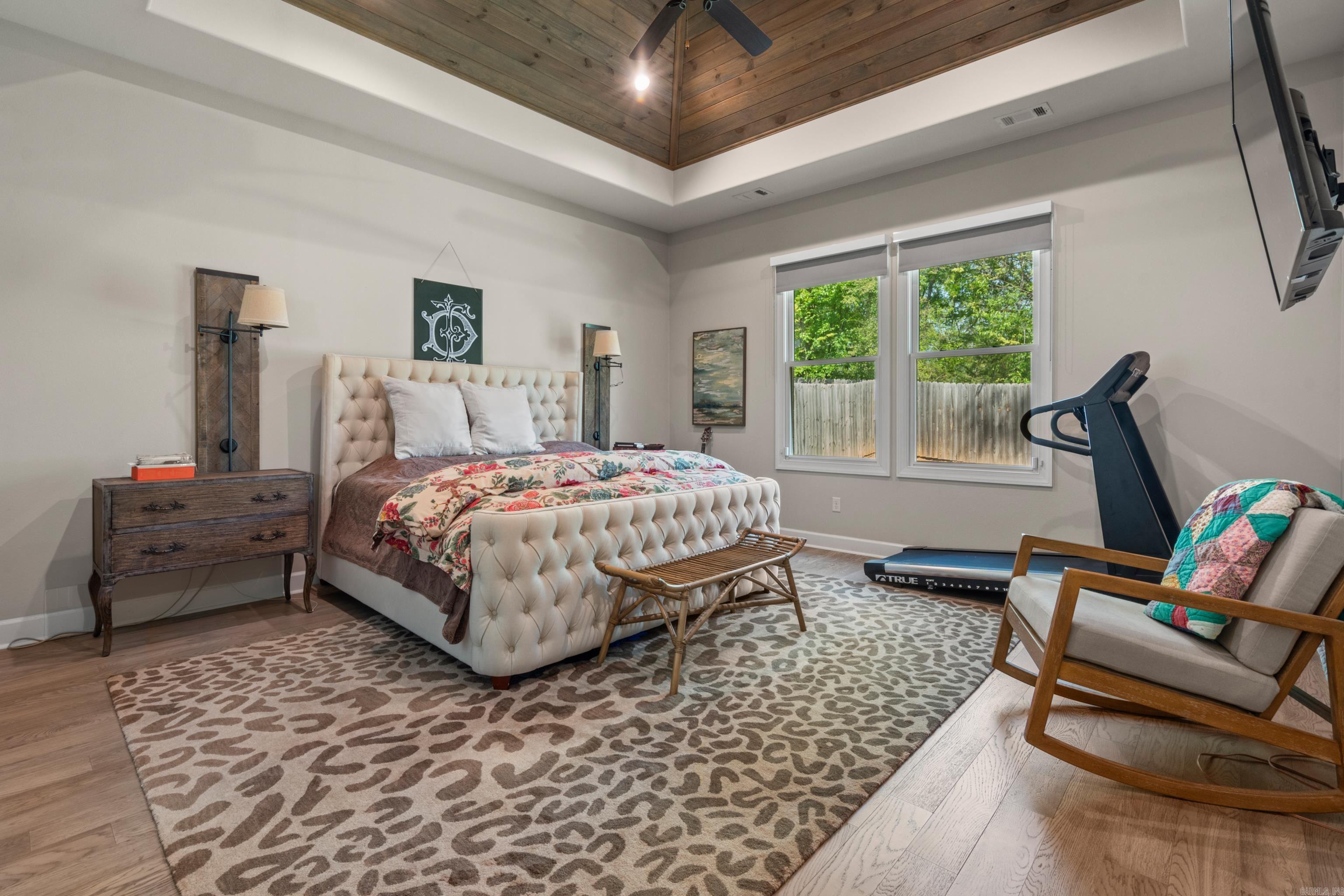 ARLINGTON PARK - Residential