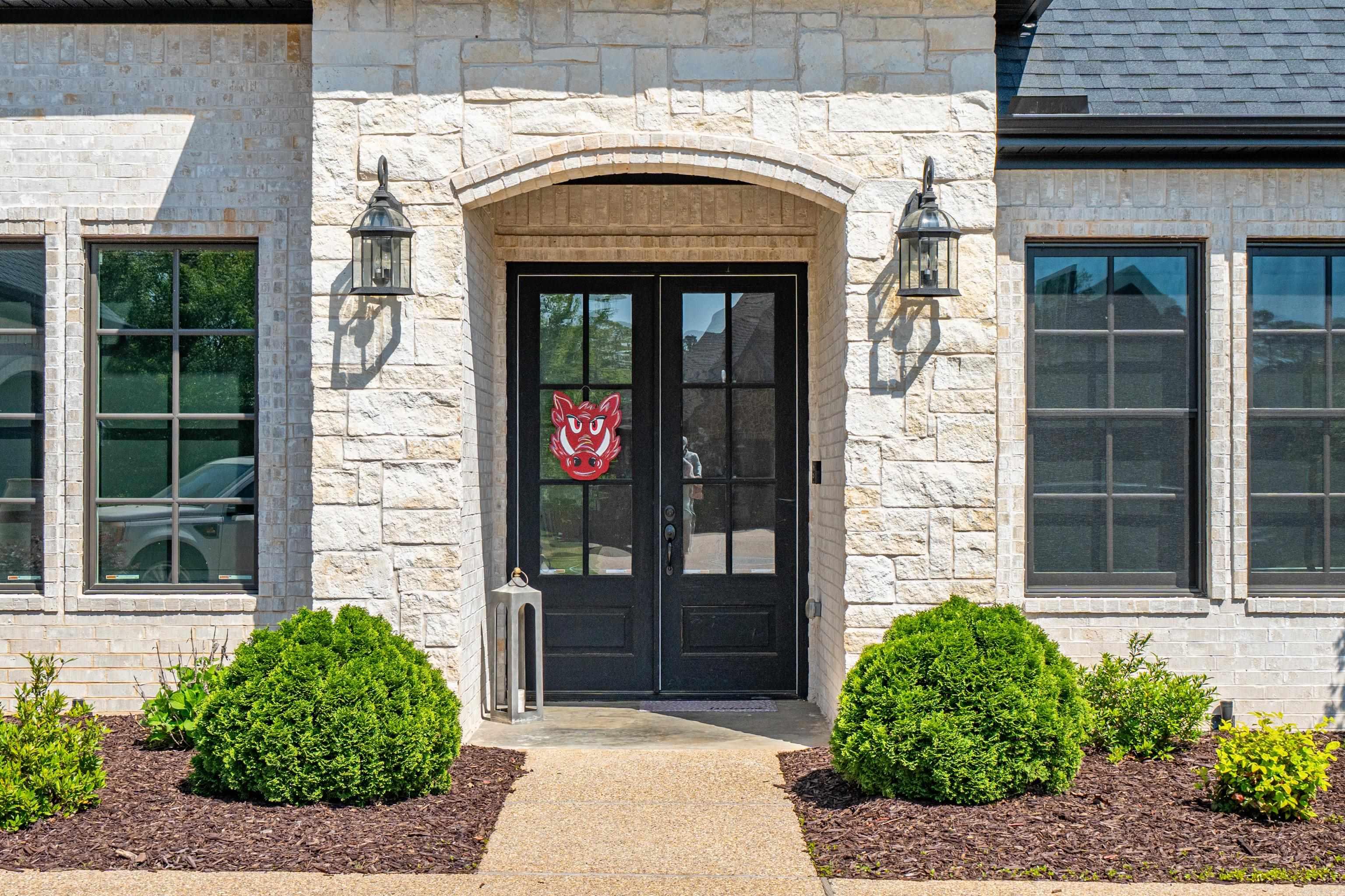 ARLINGTON PARK - Residential