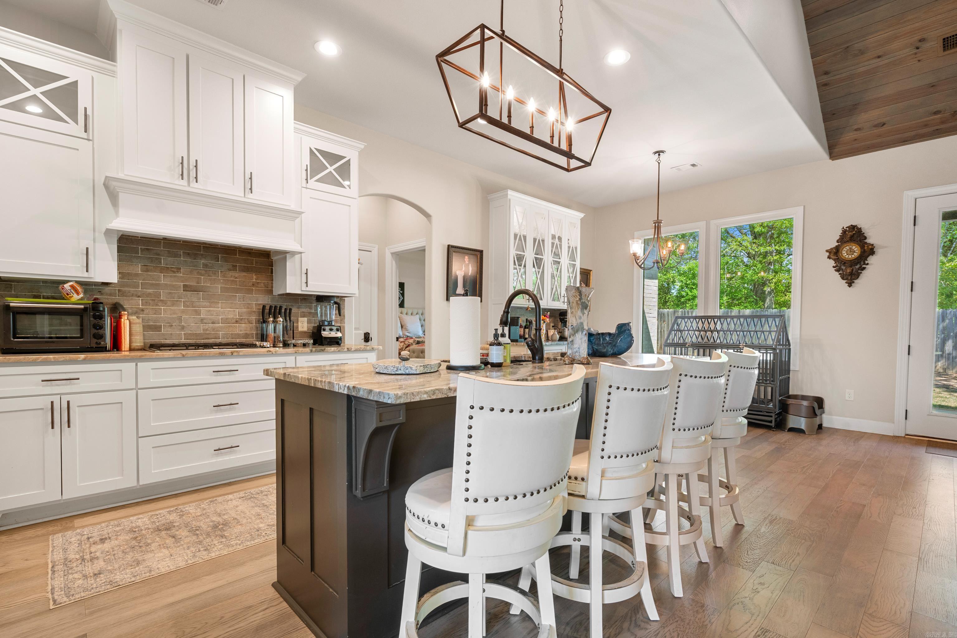 ARLINGTON PARK - Residential