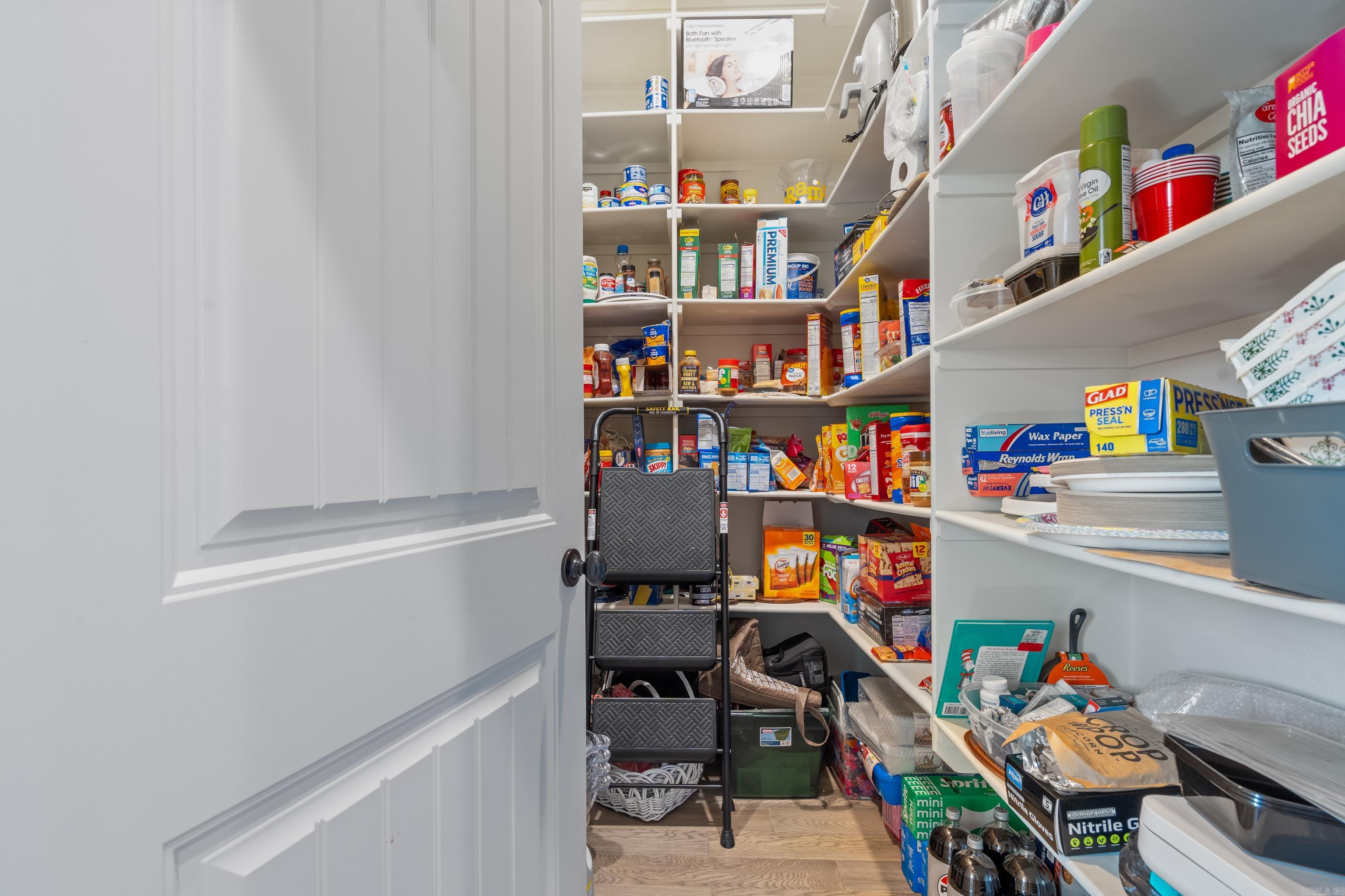 ARLINGTON PARK - Residential