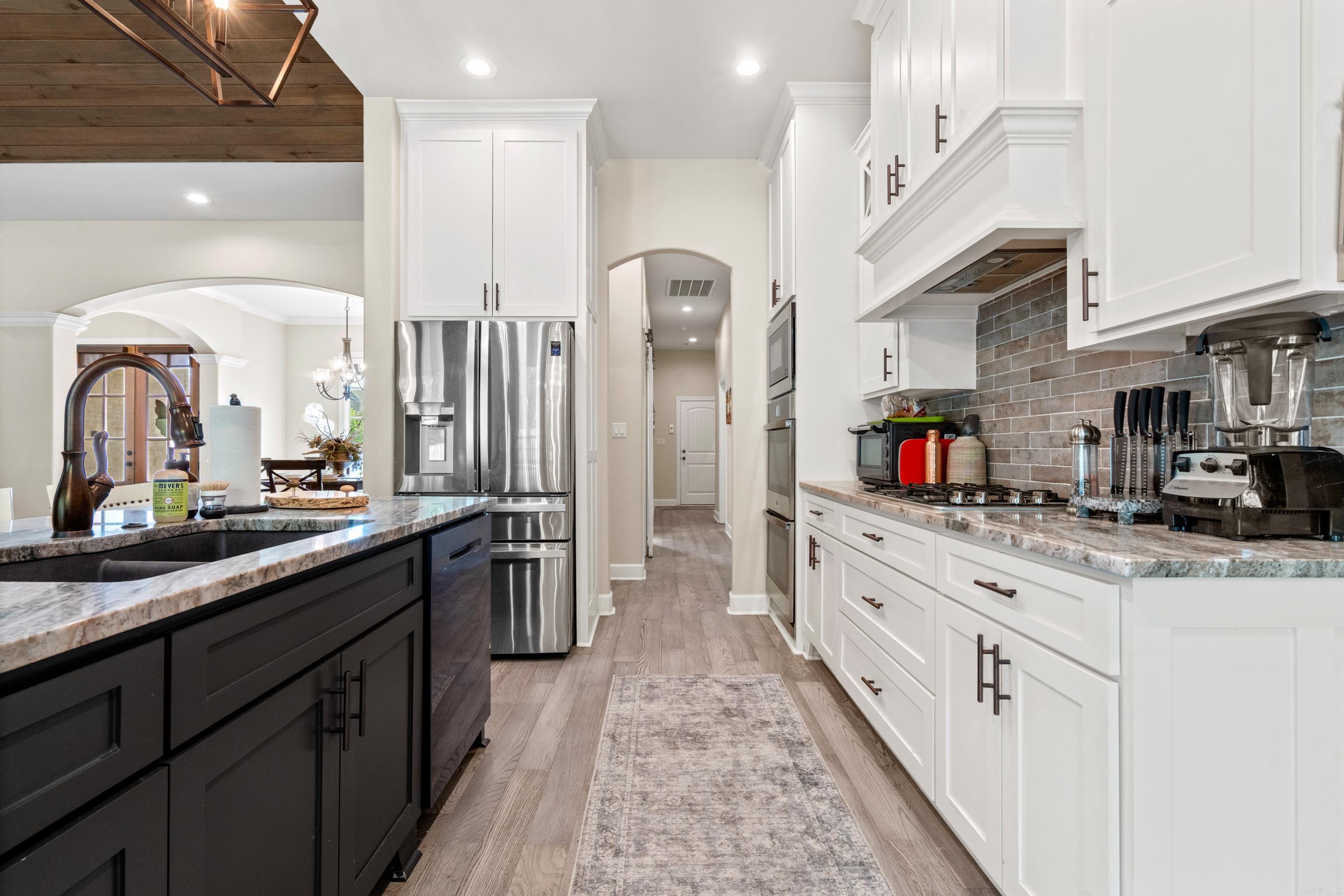 ARLINGTON PARK - Residential