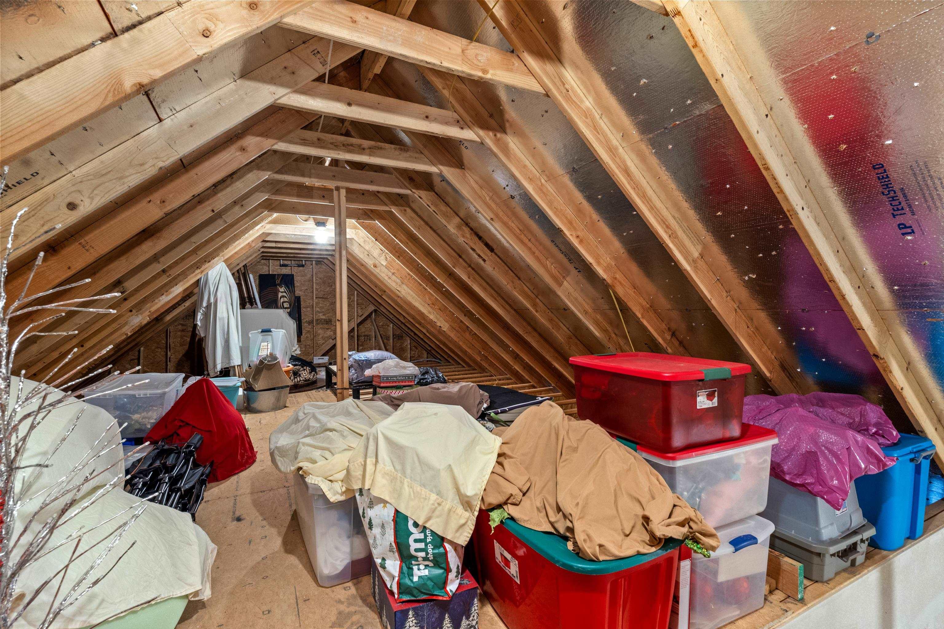 ARLINGTON PARK - Residential