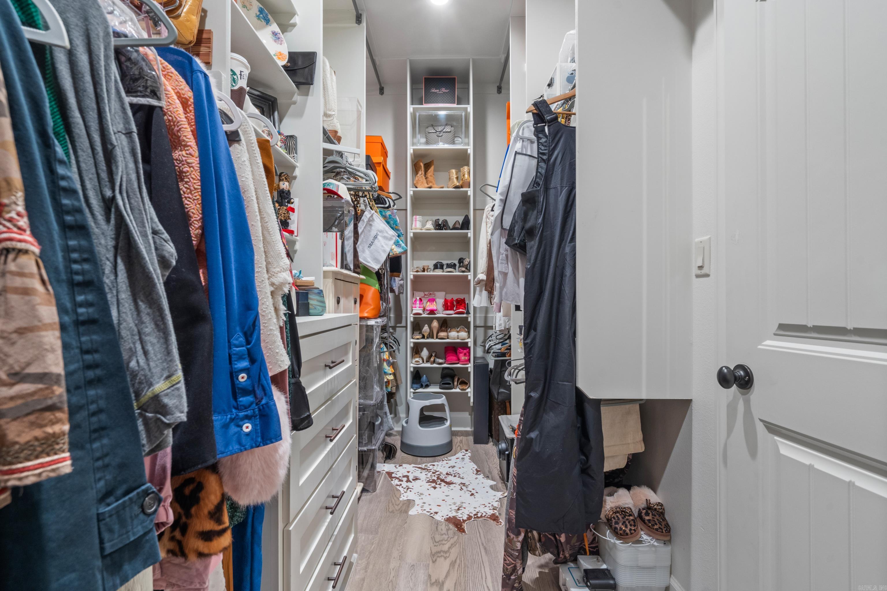 ARLINGTON PARK - Residential